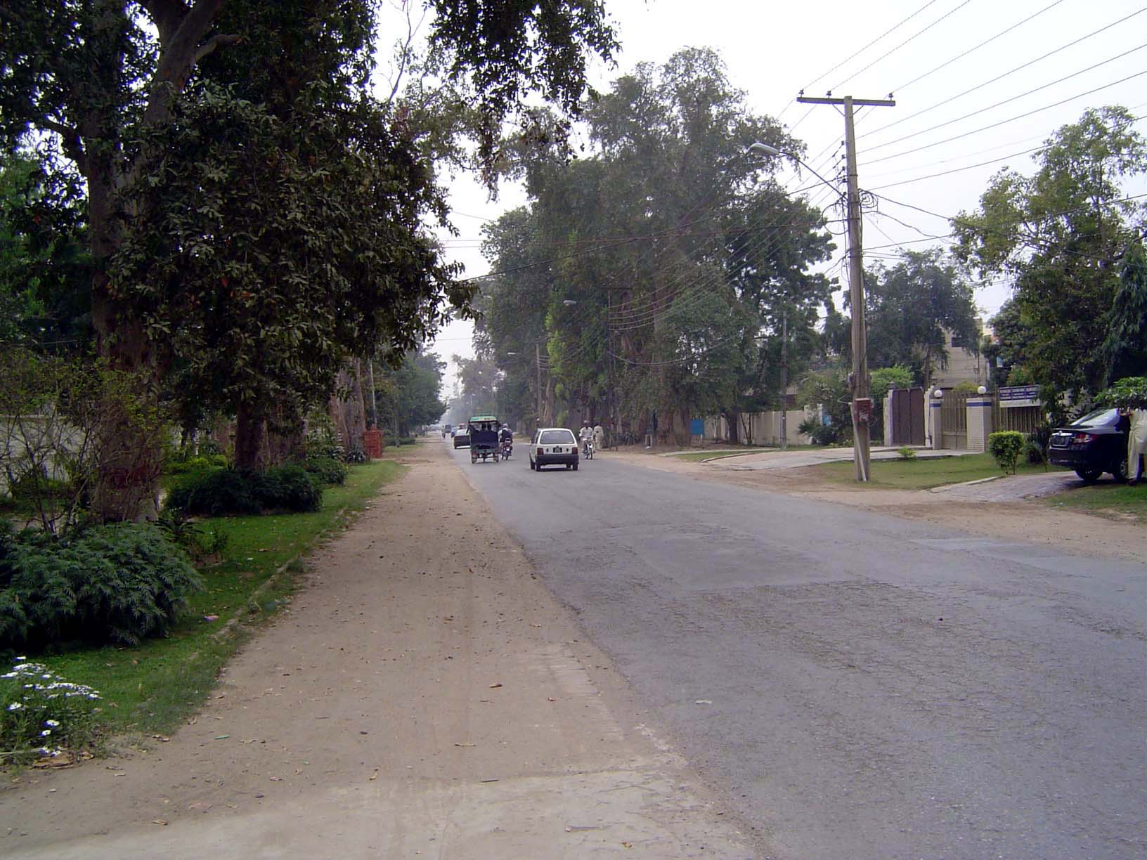 One of the radial superblock streets: houses were limited to covering no more than one-third of the lot.