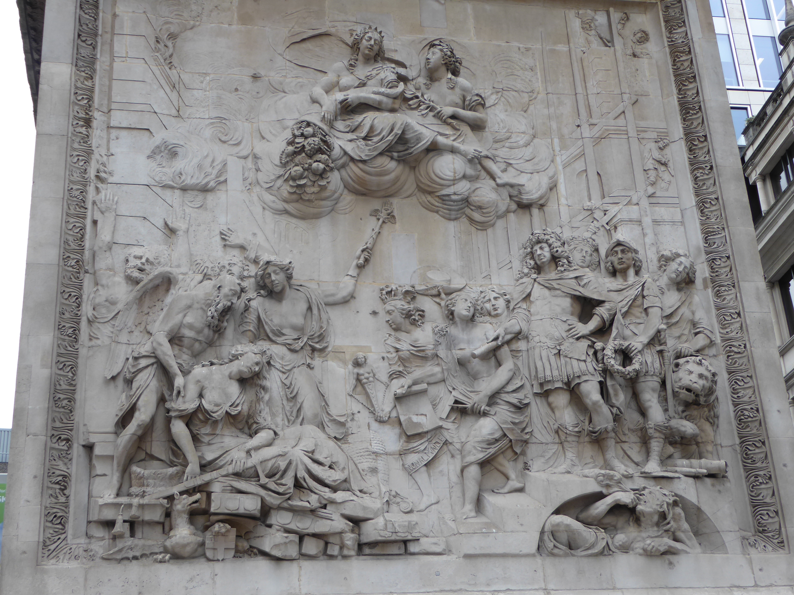 Robert Seymour in \A Survey of the Cities of London and Westminster\ 1733 describes in detail the monument in executed by the Danish sculpto