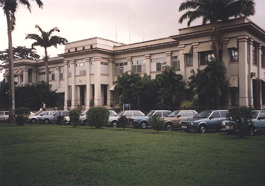 Apart from the buildings serving the needs of the island, the British also built on Trinidad the Imperial Agricultural Research Station, mid