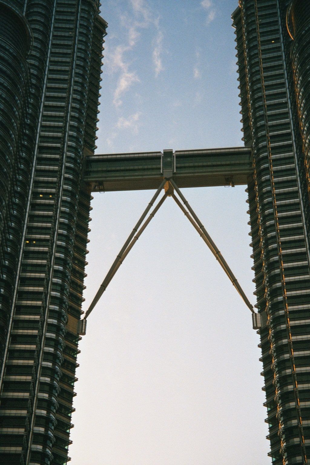 Didn't I see Sean Connery go swinging about this bridge in some movie or other?
