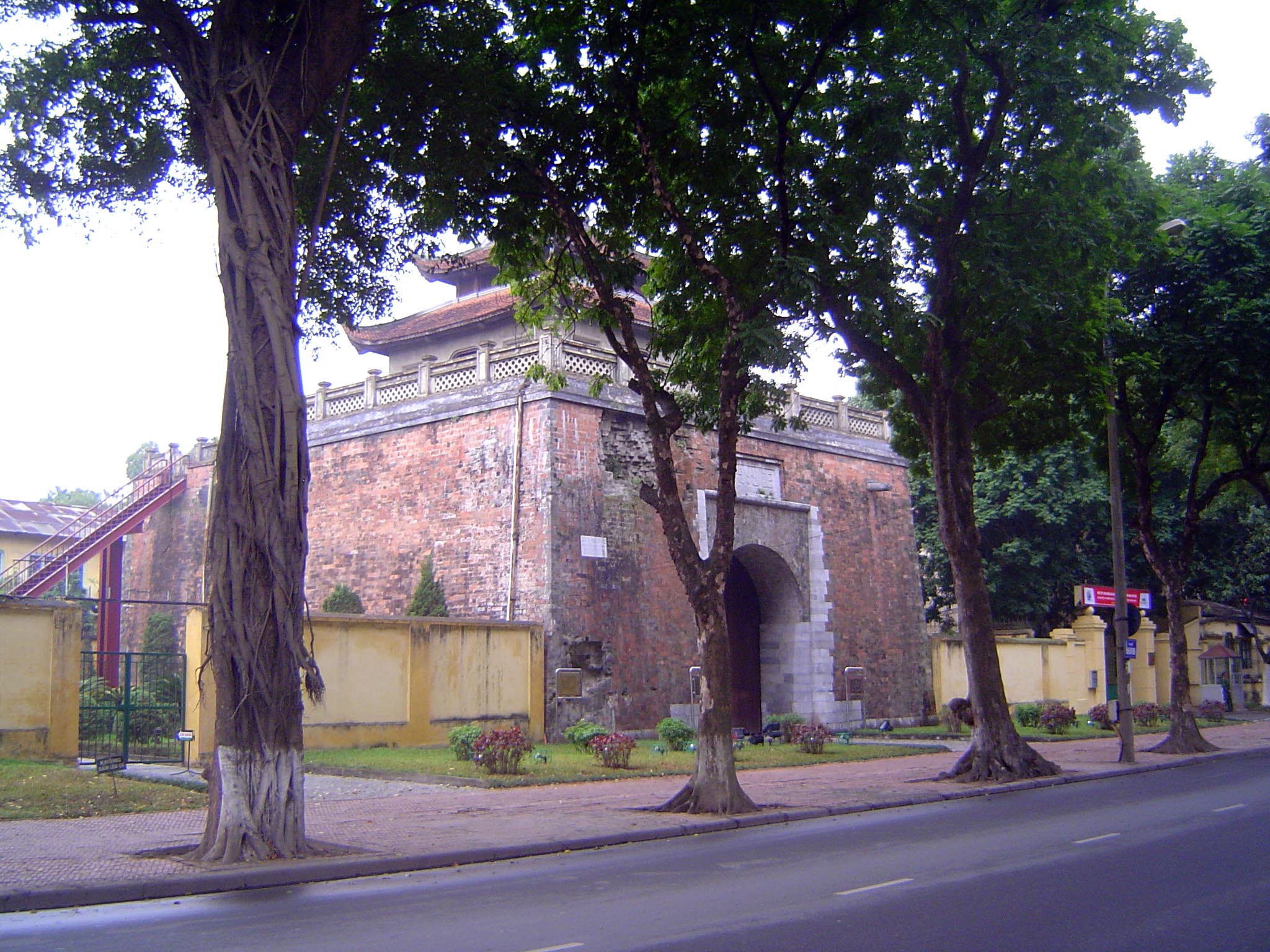 The French conquest included an attack on the Hanoi Citadel, most of whose walls were eventually demolished by the French. This north-side g