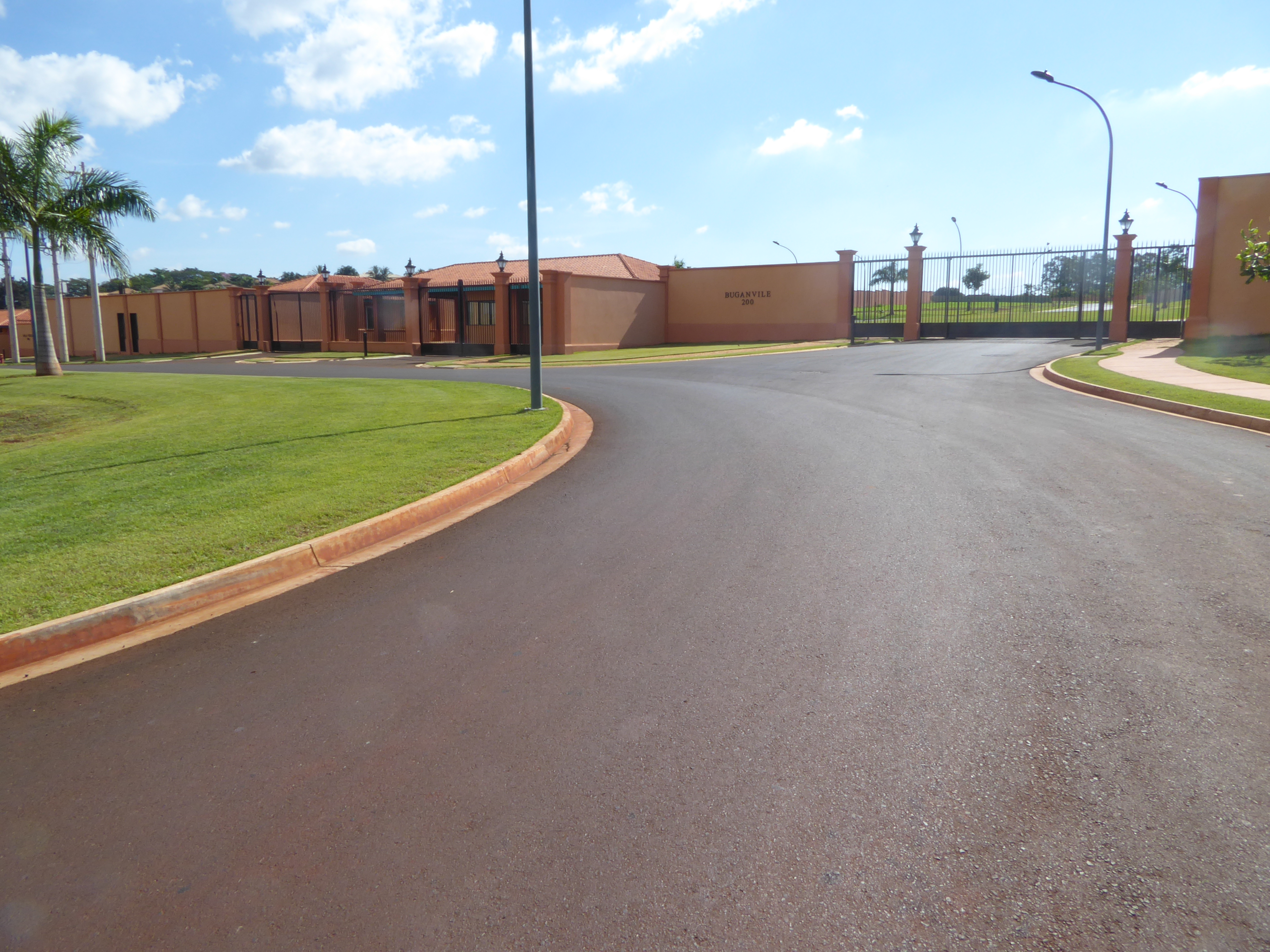 Here's their latest subdivision, but there were as yet no houses beyond the gate.