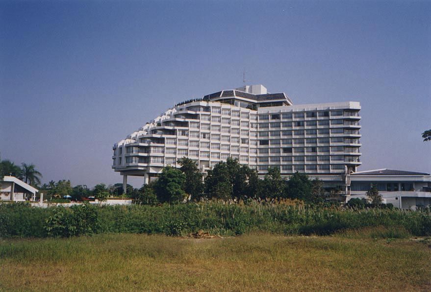 Chiang Rai's top hotel, viewed from a respectful distance.