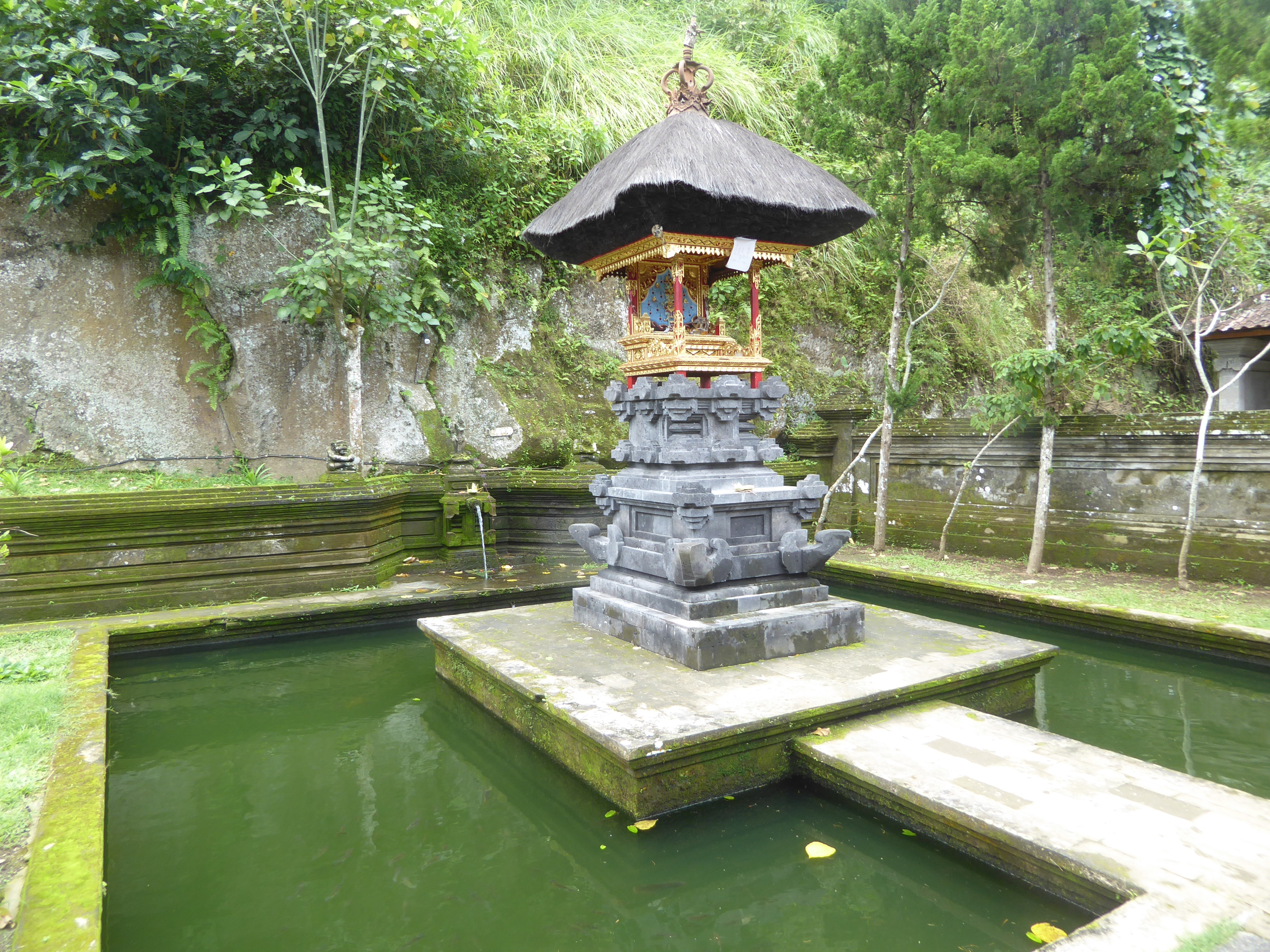 Close to the cave is this water garden with its own mini-palace.