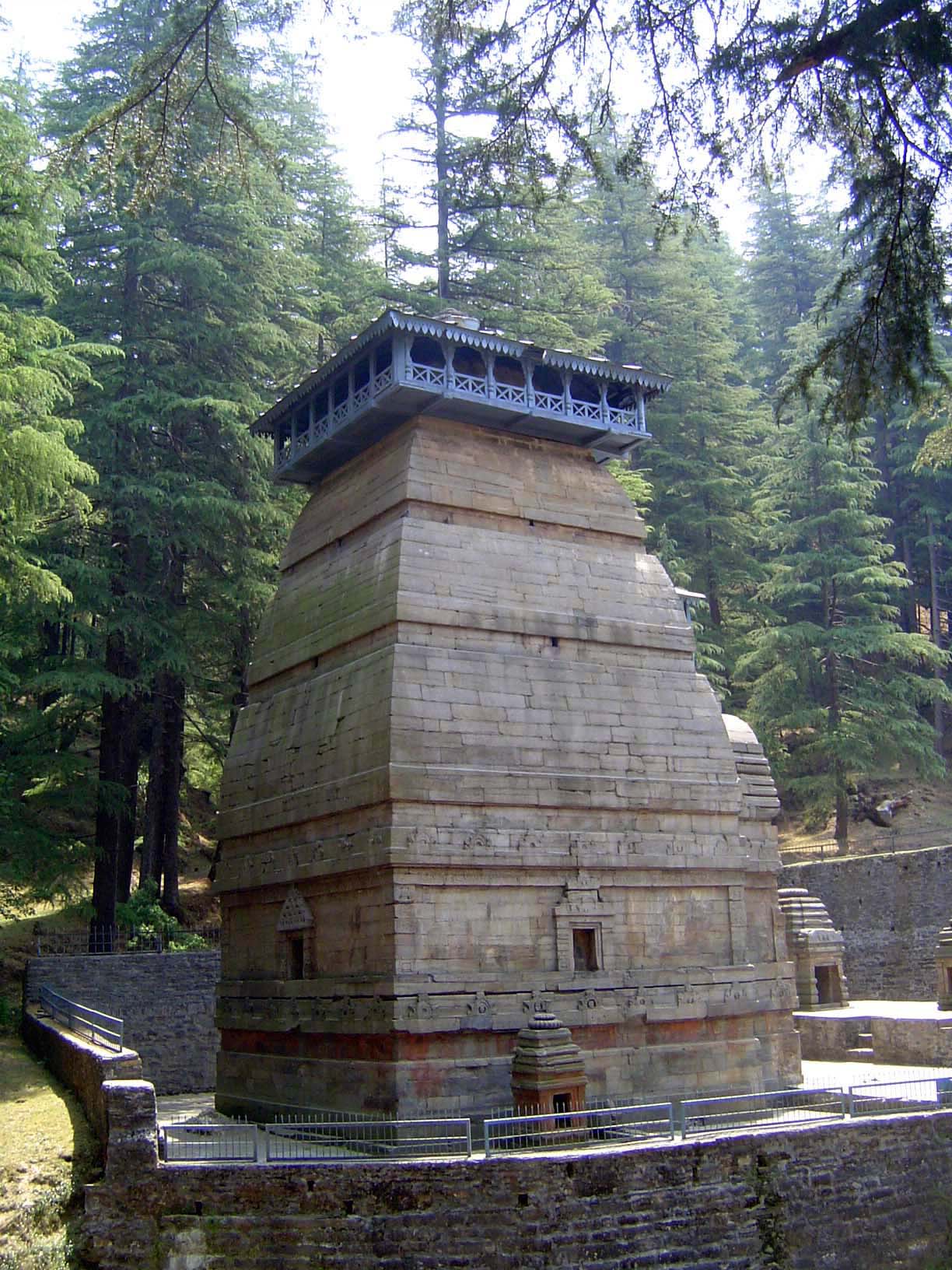The forest is especially dense around the Jageshwar complex, which is probably why the temples are here in the first place.