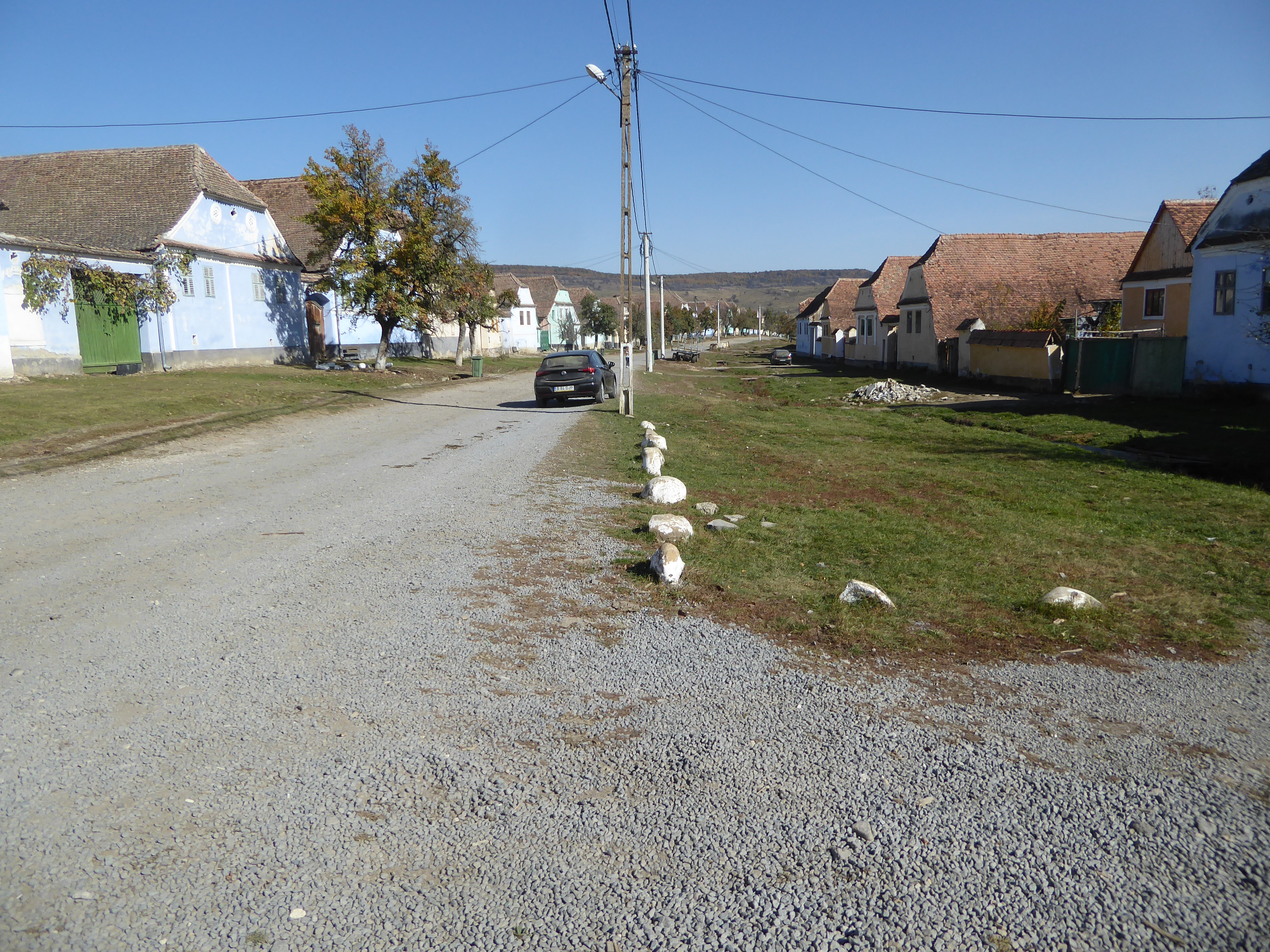 The main street is straight and surprisingly wide. Houses are numbered.