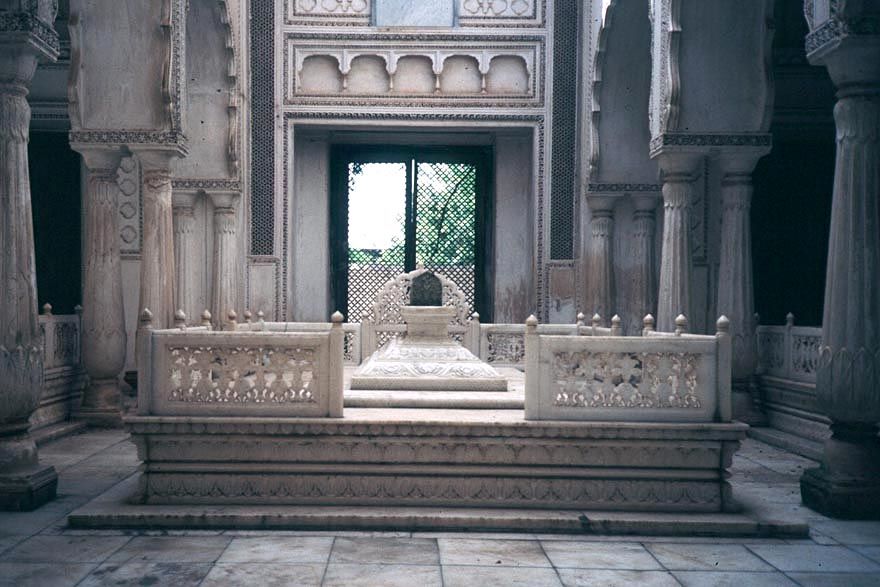 Another view of Asman Jah's tomb. The screens around the tomb are actual marble, not plaster.