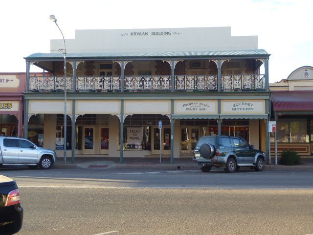 The Kidman building was built in 1888 for a saddler but within a few years was owned by Sid and Sackville Kidman. It has been occupied by a
