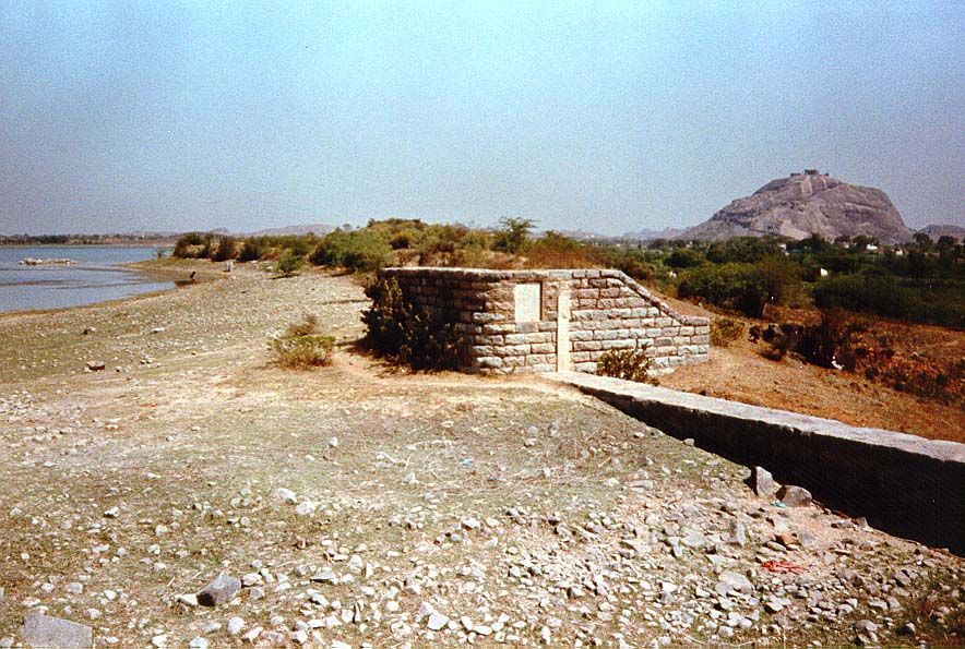 Another example of Roscoe Allen's tank-repair work: the spillway of the Bhongir Tank, northeast of Hyderabad.