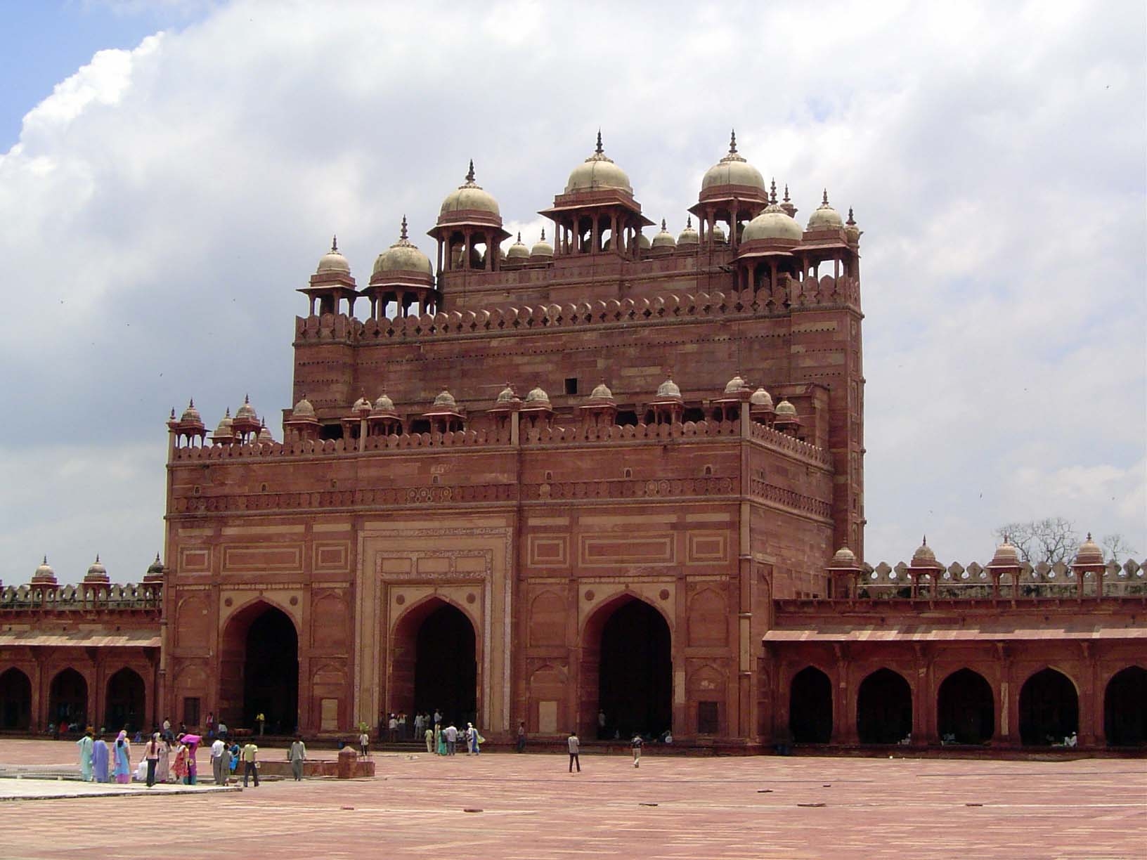 The same Buland Gateway from the inside. It must rank as one of the world's great false fronts.