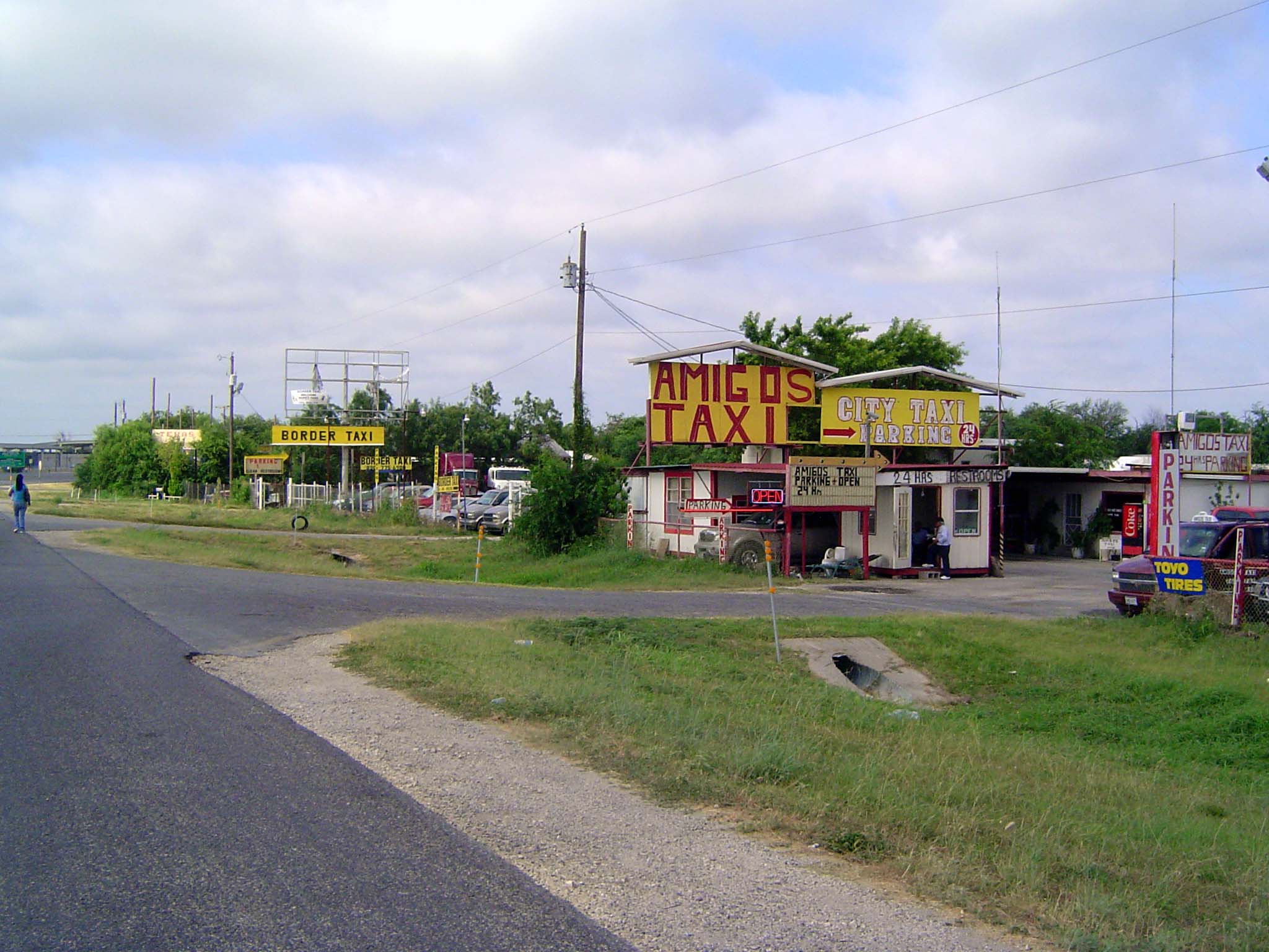 Here's the taxi station for folks heading south to Ciudad Acuña, which is across the river and has at least six times as many people as Del