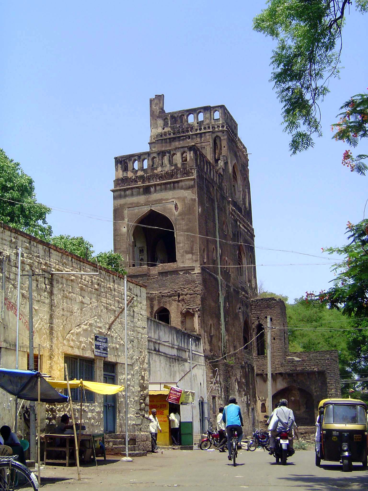 The Sat Manzili or Seven Storied Palace. Five floors survive, reputedly part of a palace built by 1583 by Ibrahim. Perhaps it was a lookout