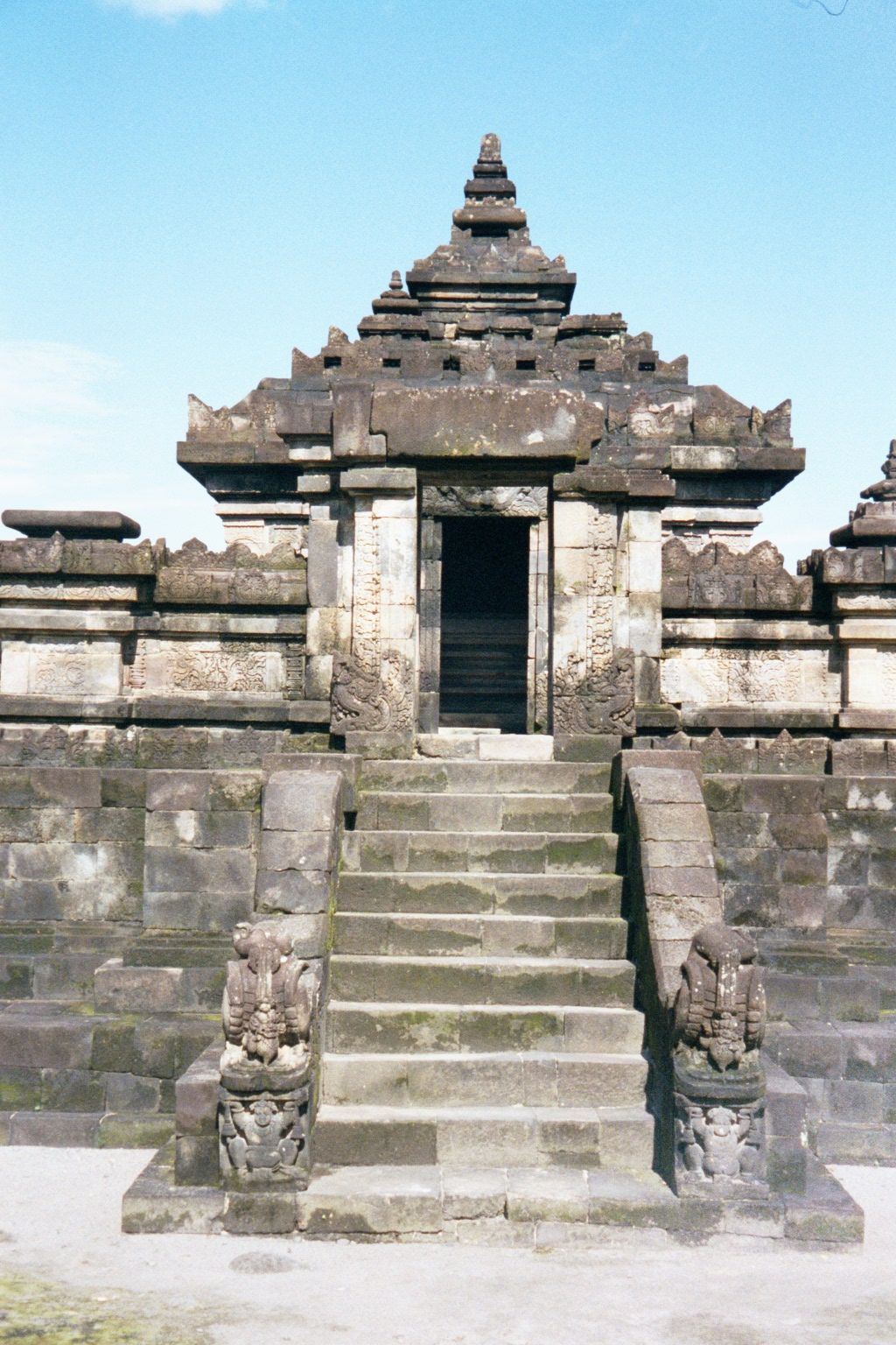 The entrance to the shrine: makaras form balustrades.