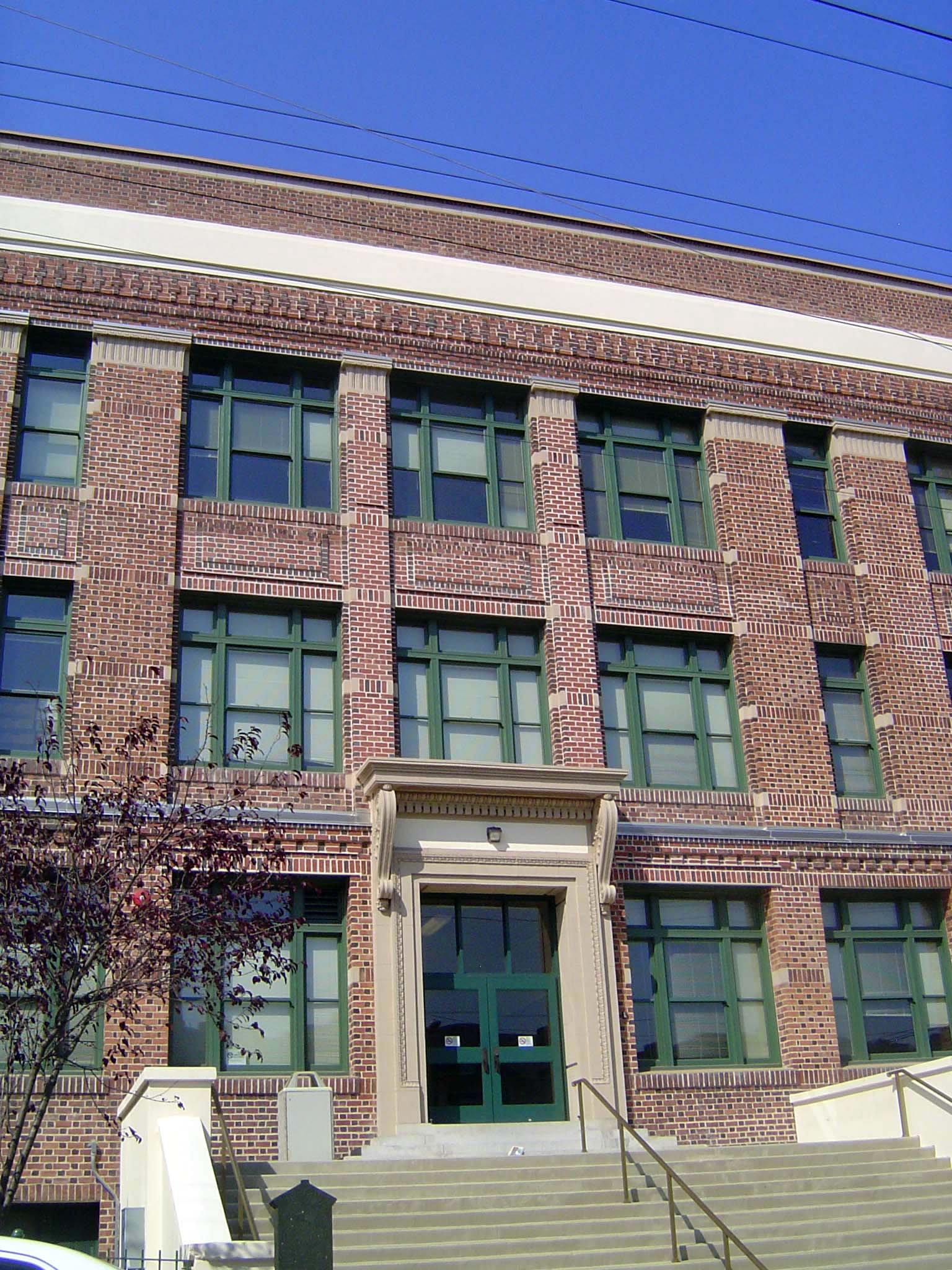 A couple of years later the boy transferred to Lowell High, at that time housed in this brick heap. In 1959, or thereabouts, a quake during