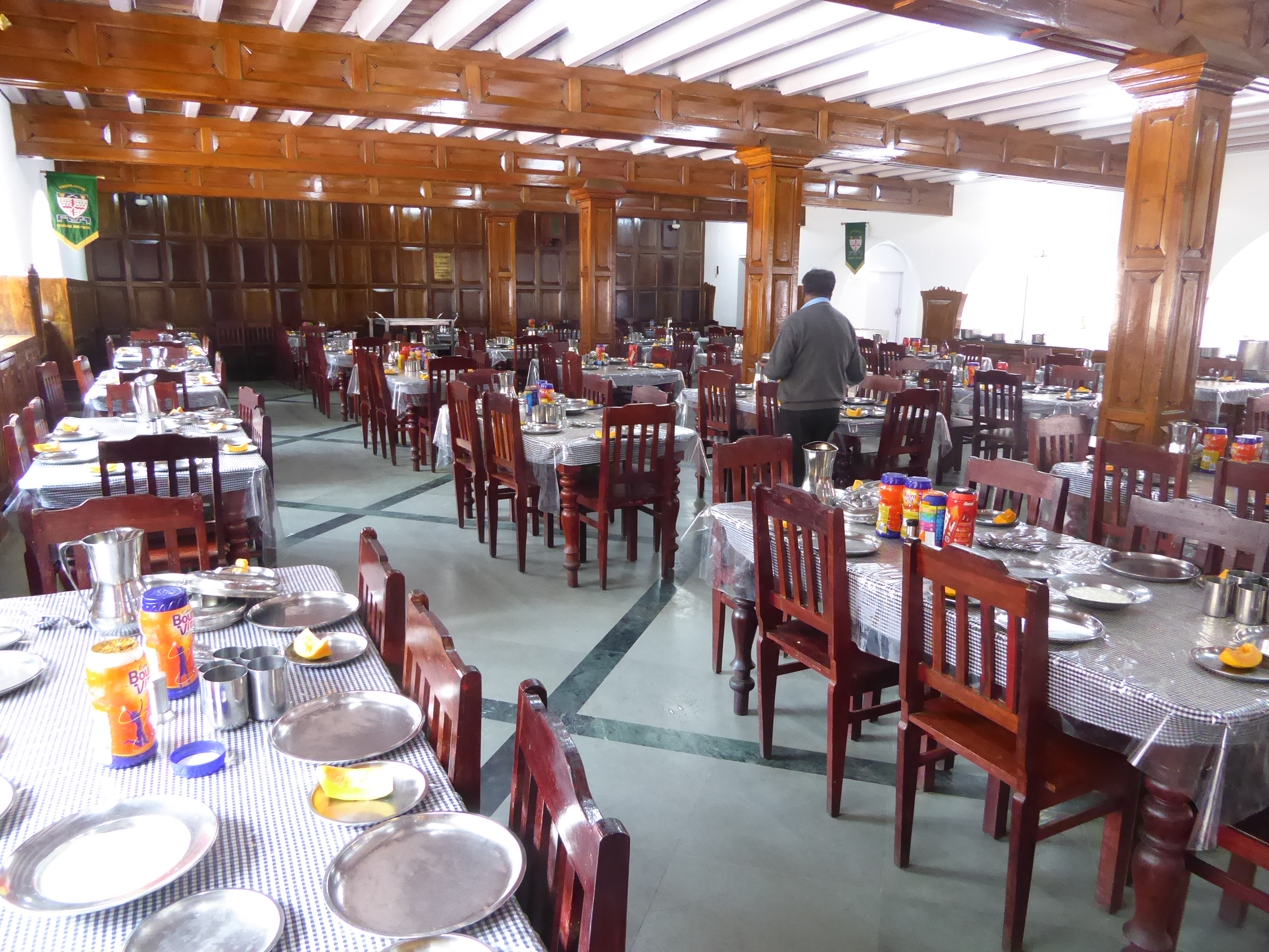 It's almost lunchtime.

Conversation with taxiwallah: "Does your son come here." "No, sahib, only very rich people."