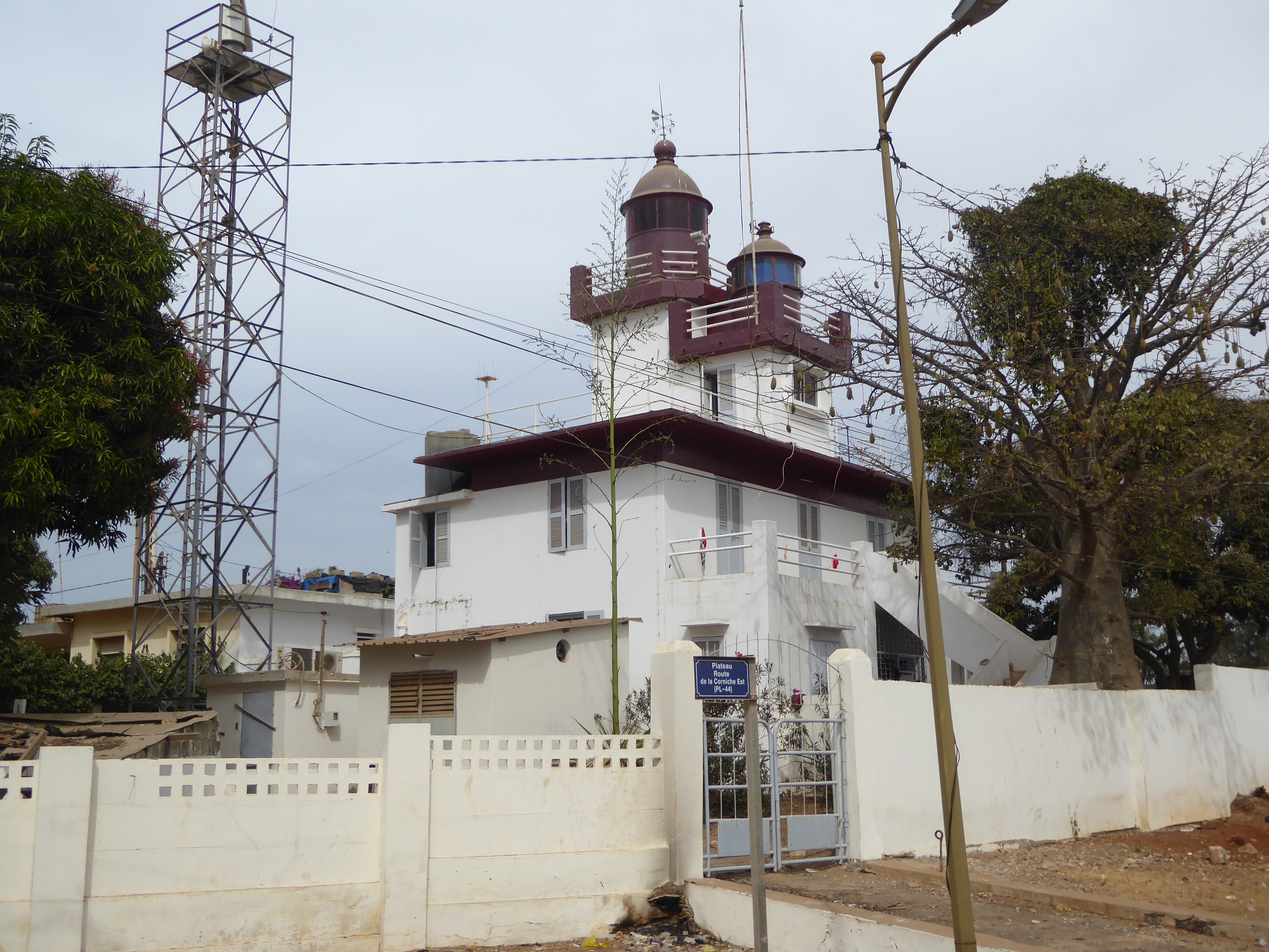 The first light at the Phare du Cap Manuel was lit in 1867, when the Messageries Impériales, later the Messageries Maritimes, began monthly