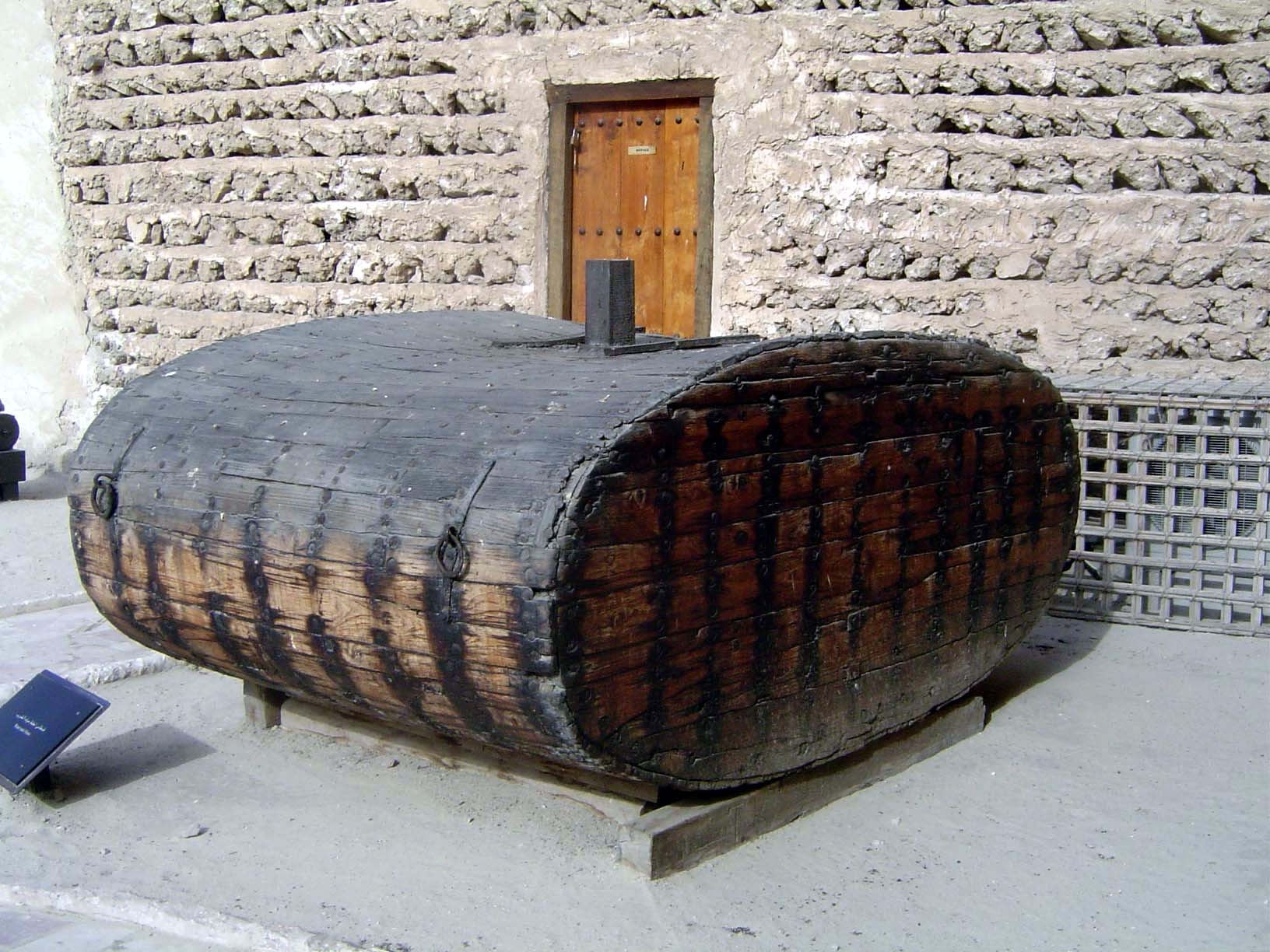 Old Dubai relied on shallow wells, but water was stored, too, as in this wooden tank.