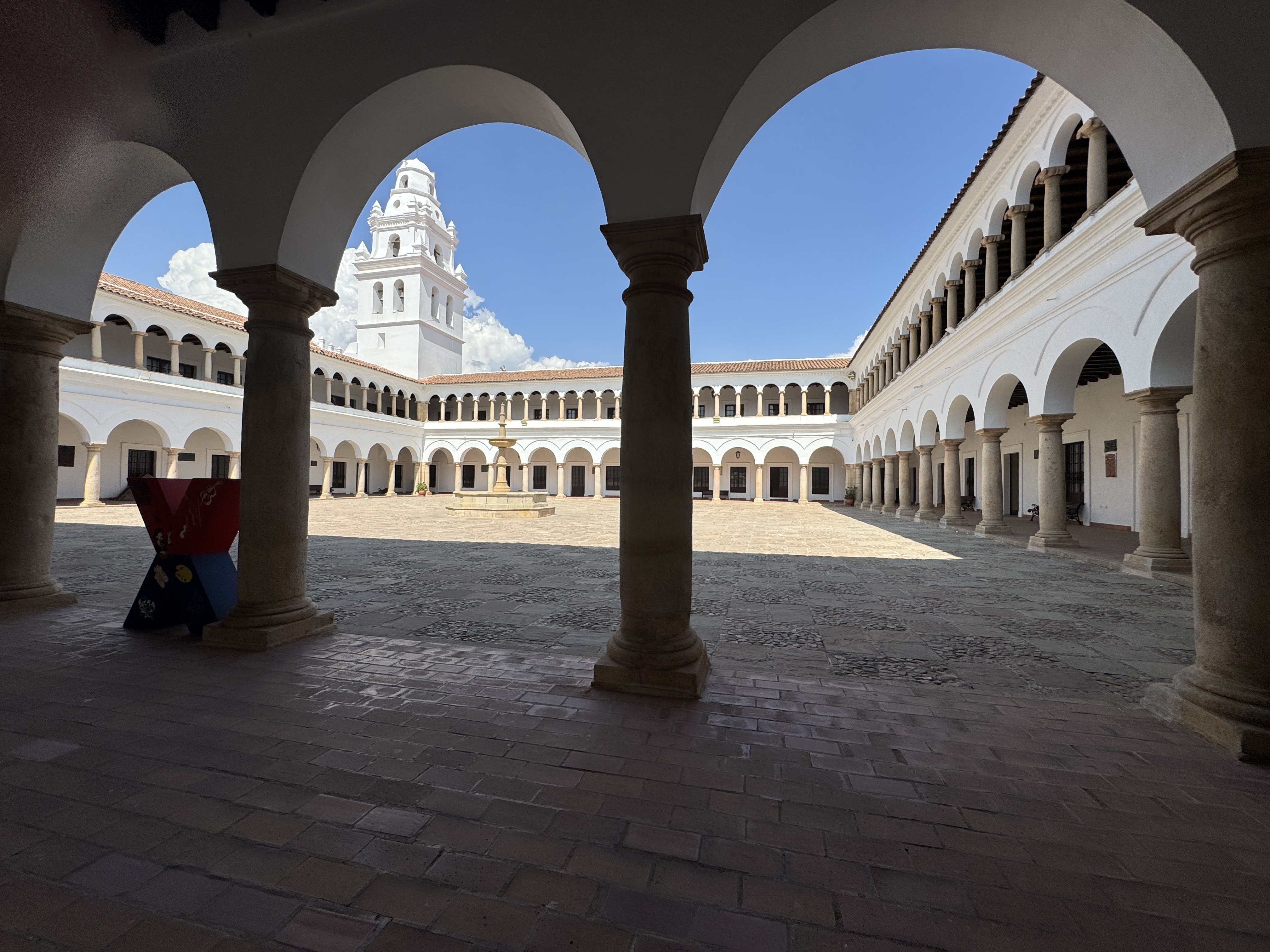 The students seem to support an absurd number of coffee shops.  They don't, however, seem to have much use for the historic courtyard of the