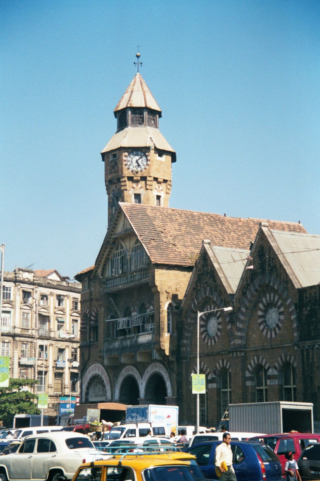Lockwood Kipling had a hand here, too. We're just across the street from the JJ School: this is the Crawford Market, named for Bombay's Muni
