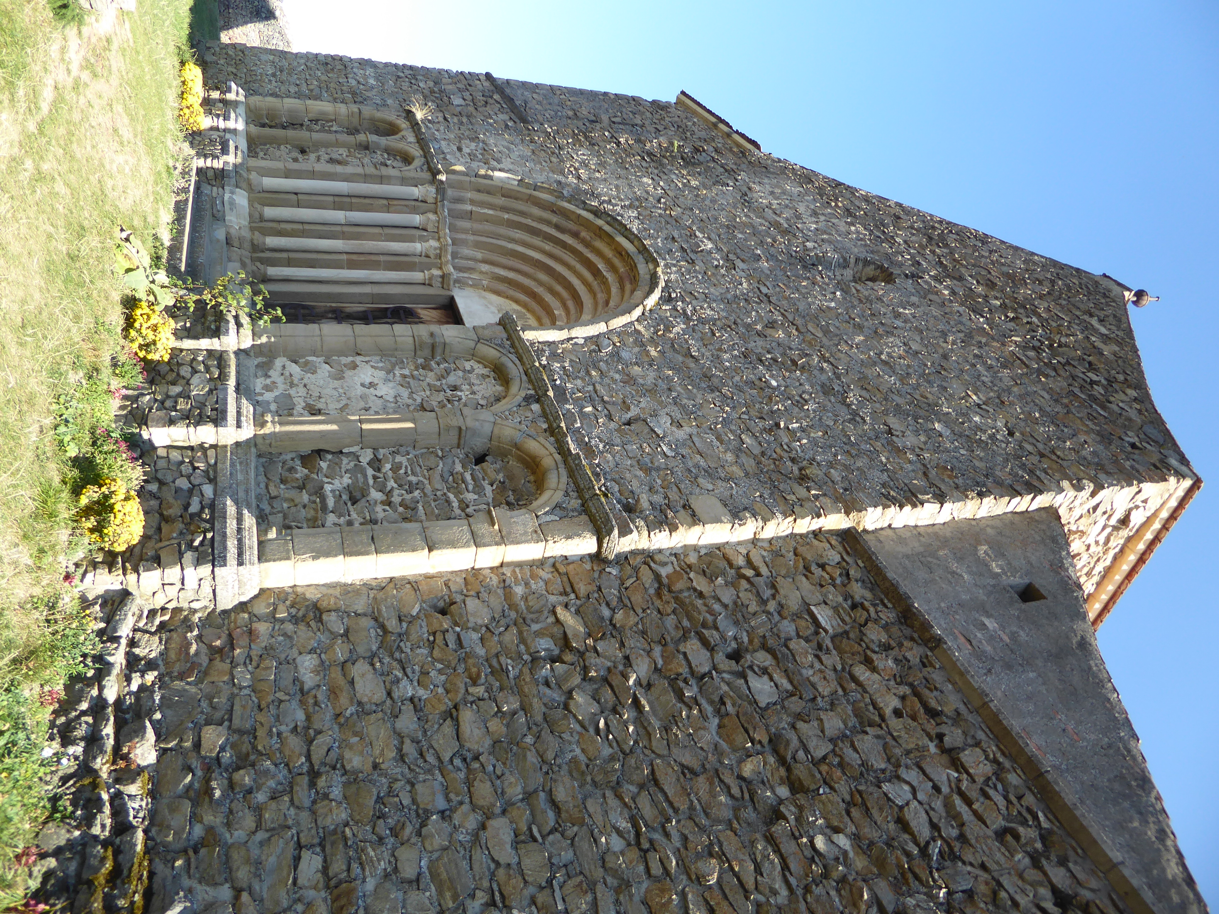 Fabini calls this the oldest Romanesque church in Romania.