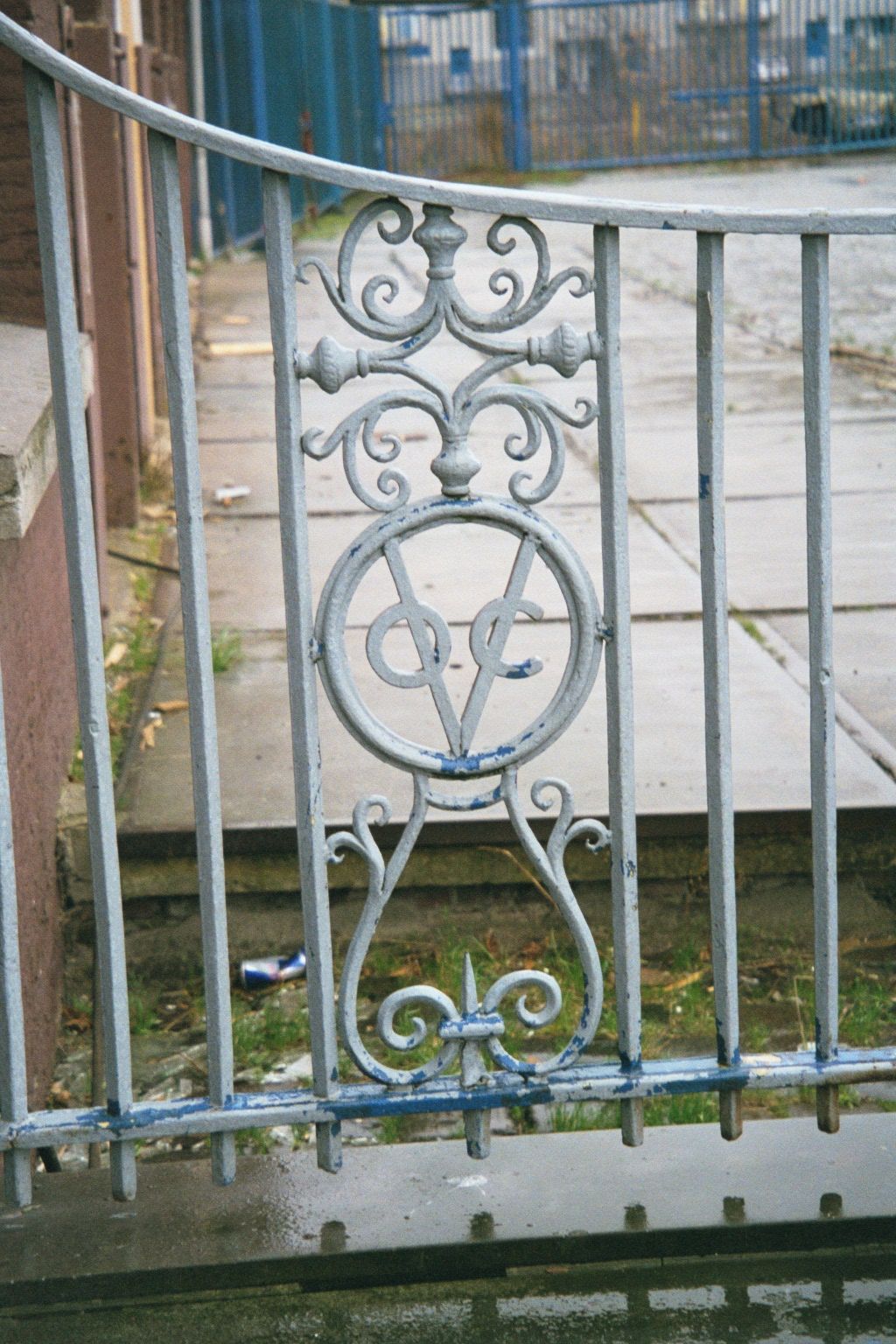 Down in Delfshaven now—and there's that same monogram we saw in Delft.