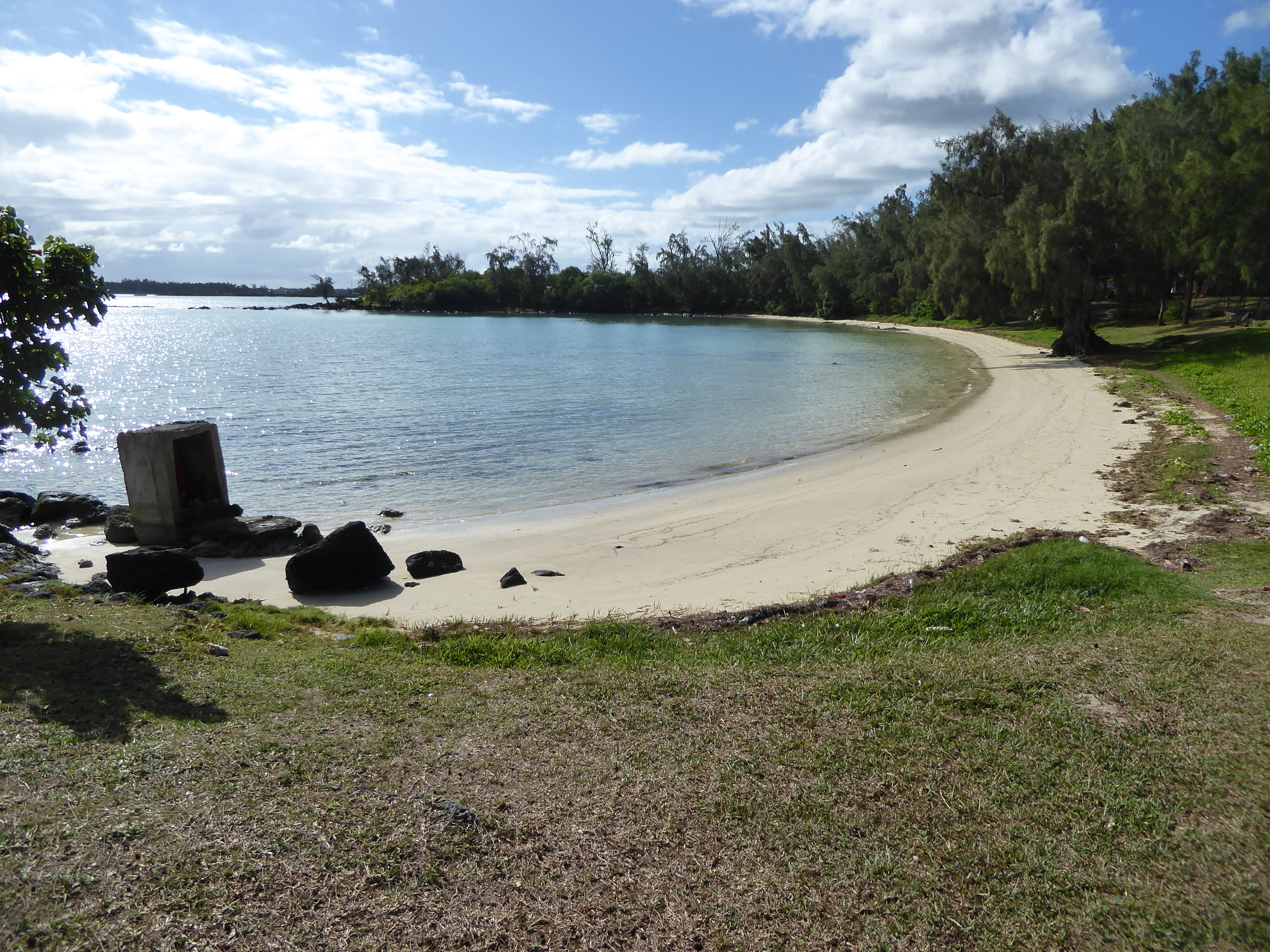 Persist and you can find quiet beaches up here, too. The block on the left houses a tiny Hindu shrine.