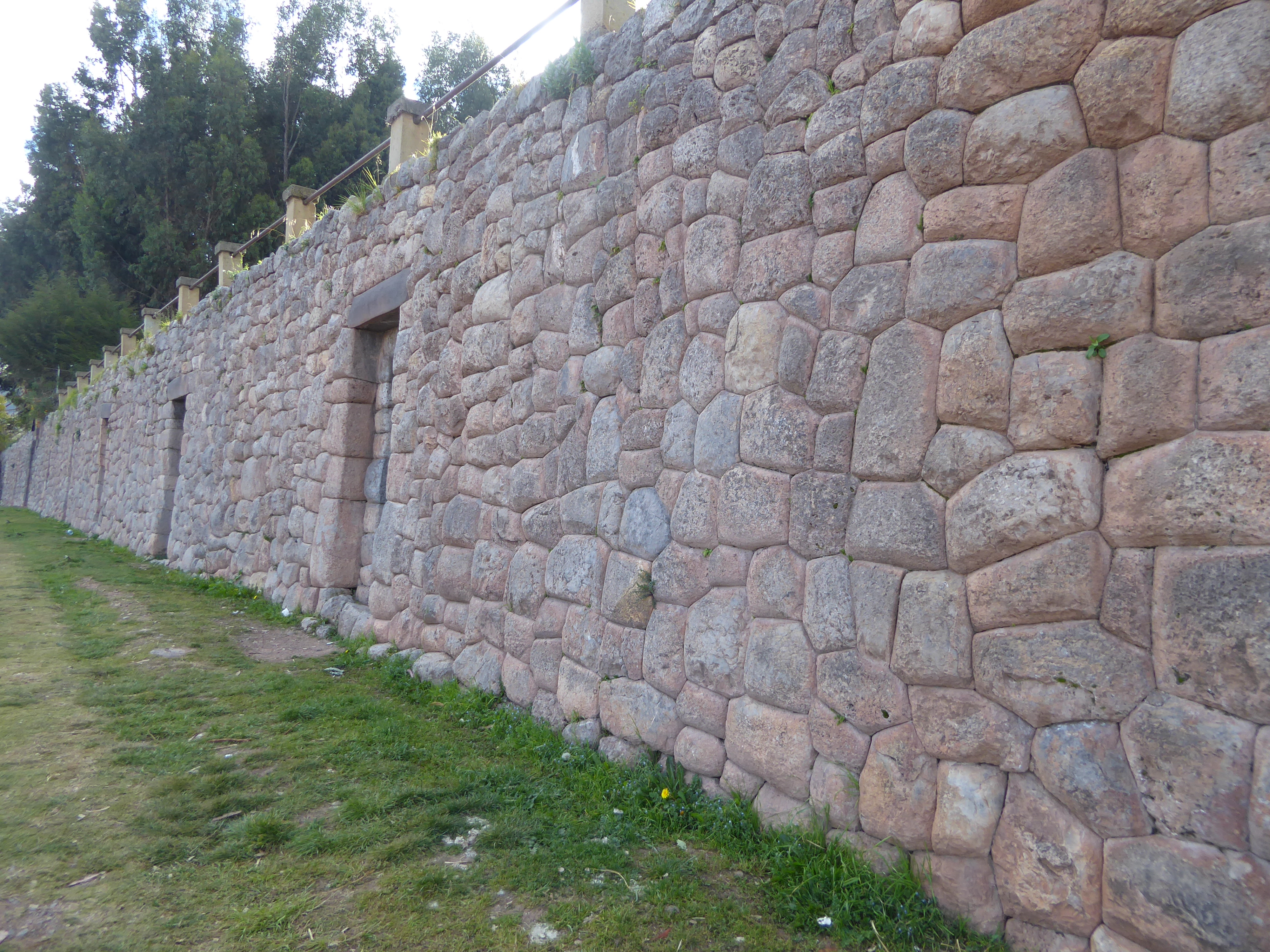Try an about face and you're up against one of the city's handsomest walls. It's adjacent to the San Cristobal church and is the most visibl