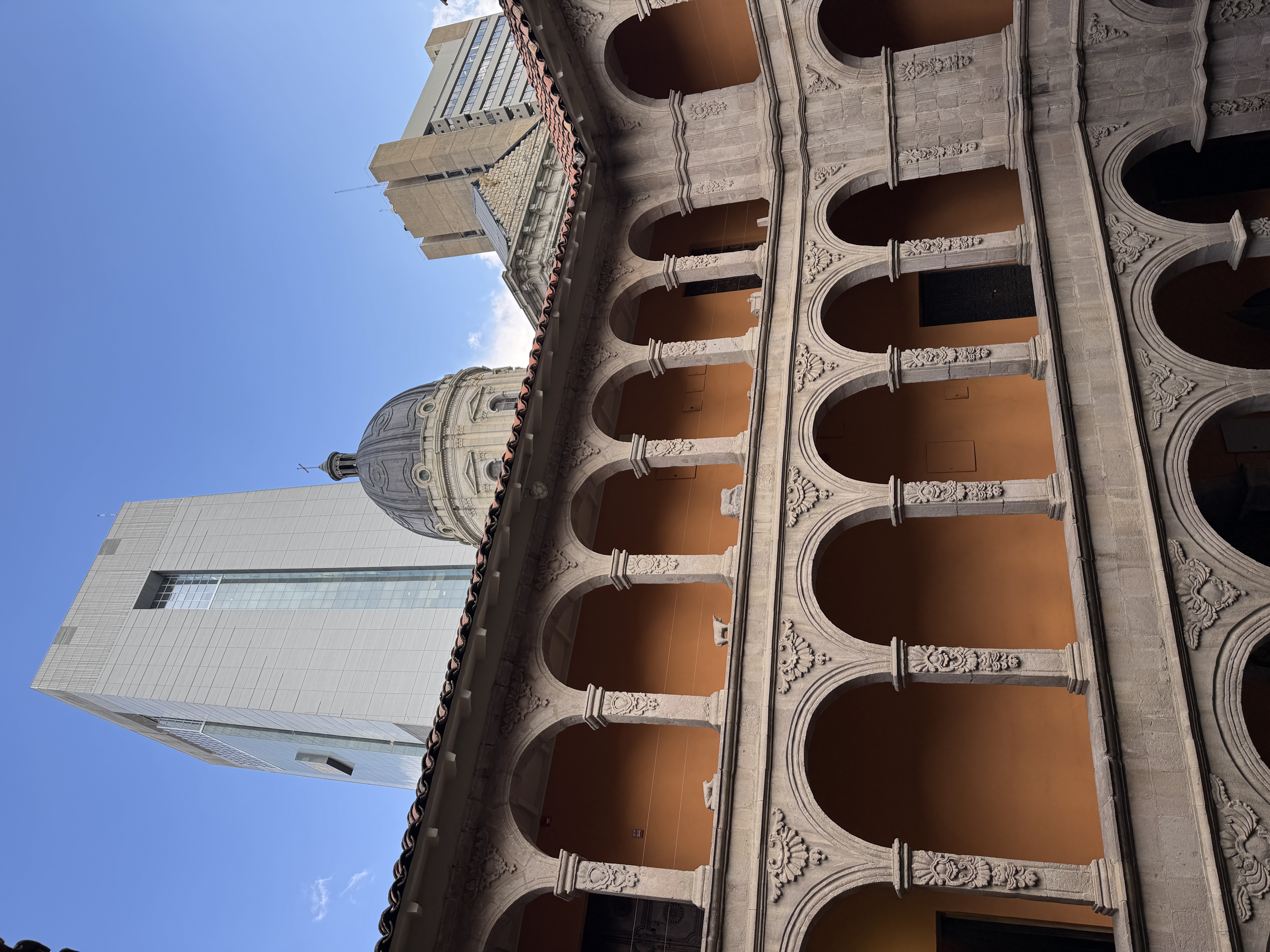 Peekaboo!  Behold the Casa Grande del Pueblo, Bolivia's high-rise presidential palace, inaugurated in 2018.  Along with offices, it includes