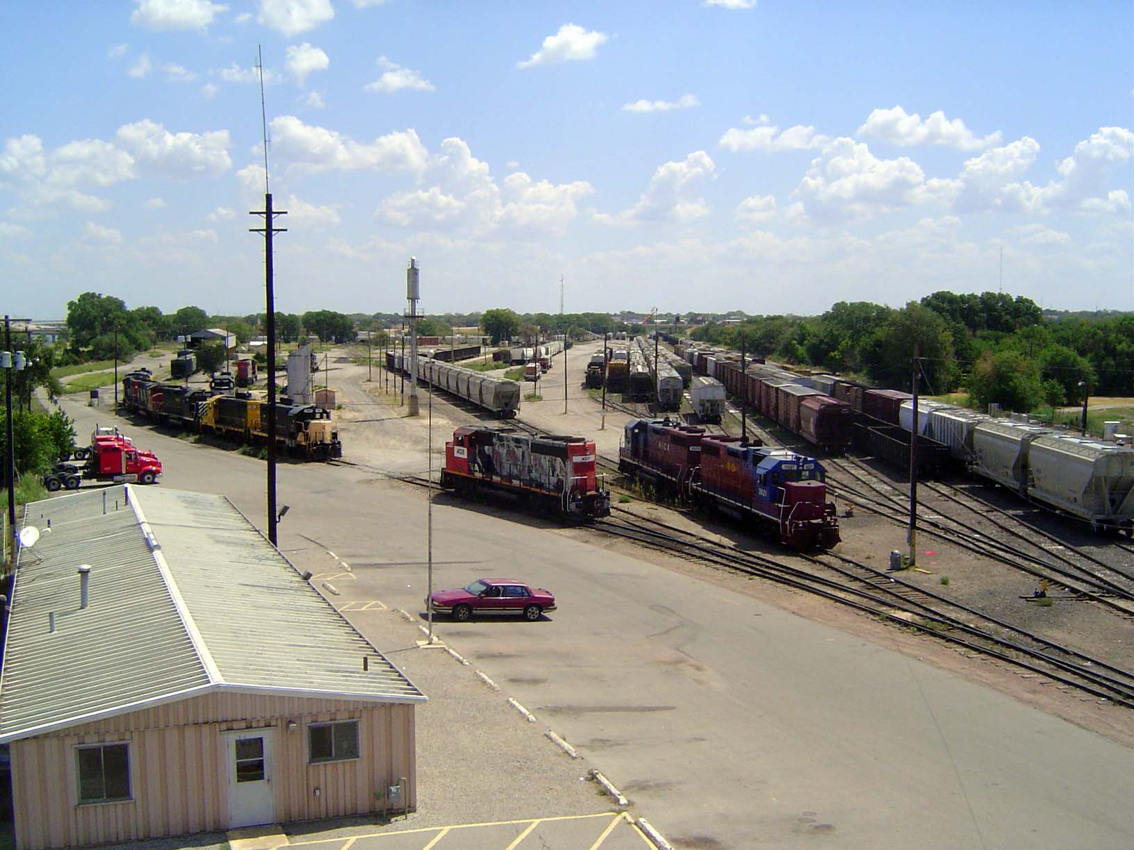 Here's the relocated former Rock Island yard, just south of the river.