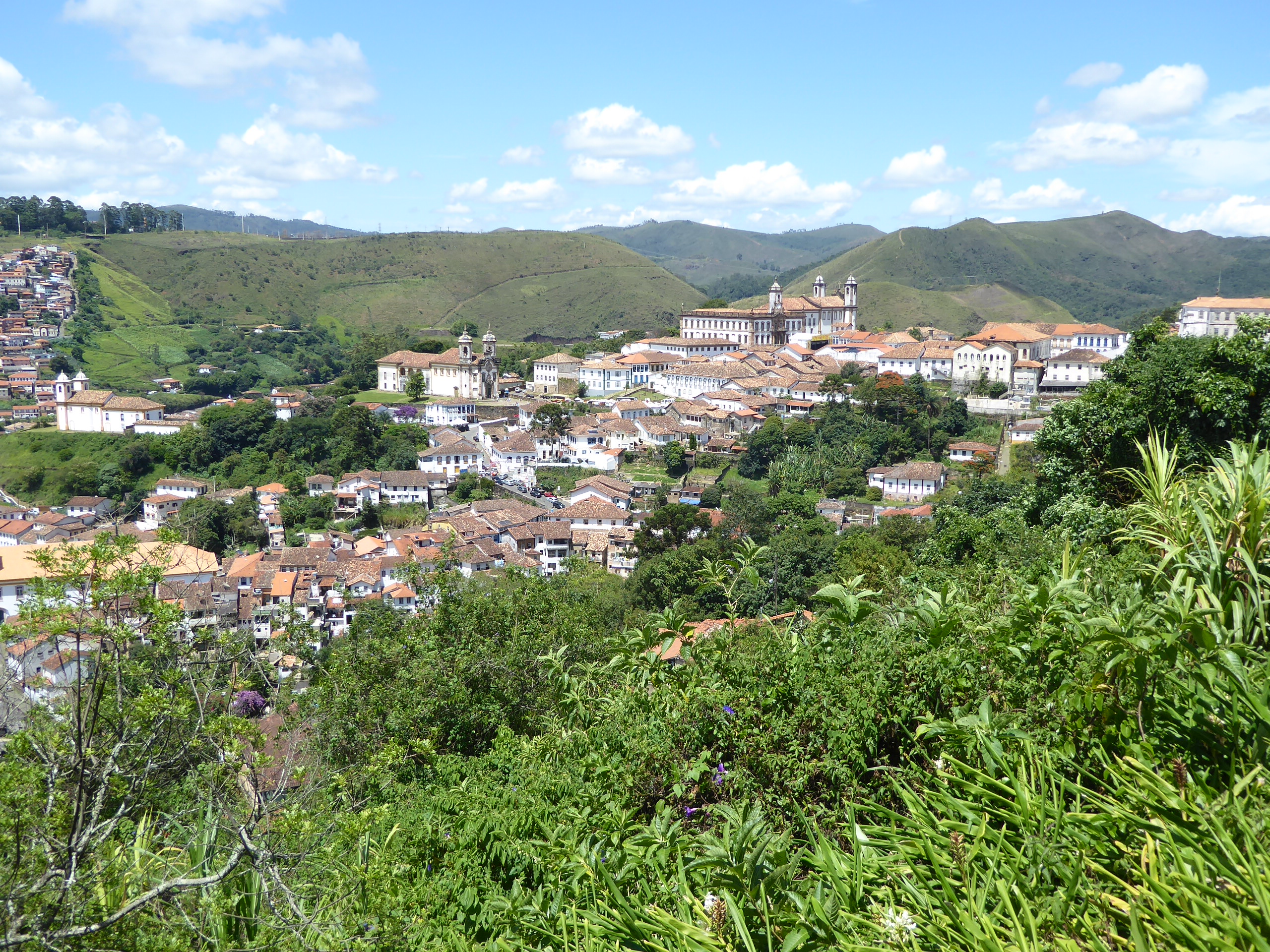 Not bad. The church left of center is Saint Francis. The paired buildings right of center are the old town hall with its prison and, with tw