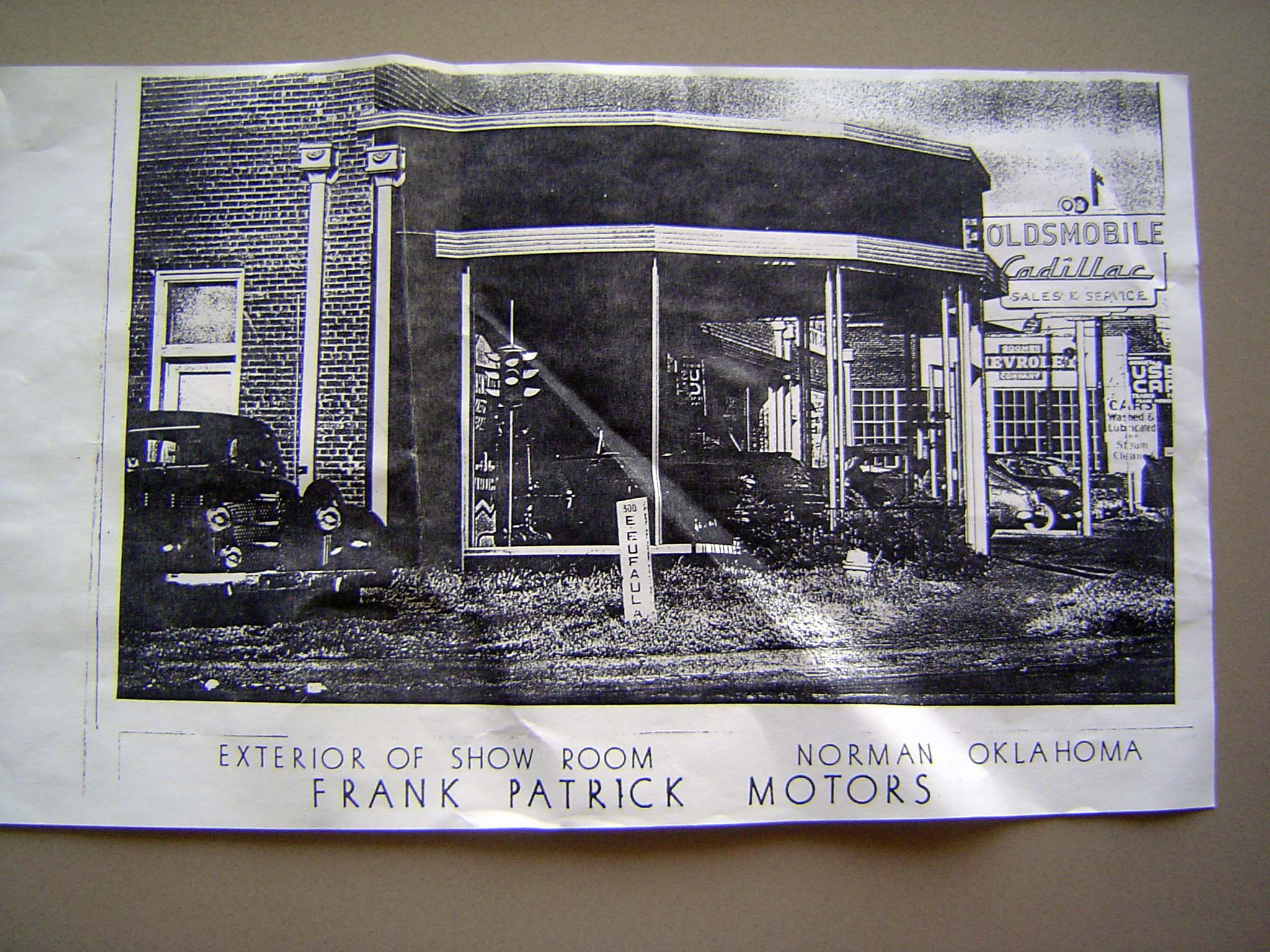 Proof: a newspaper photos from 1951, the only year when the dealership carried this name.