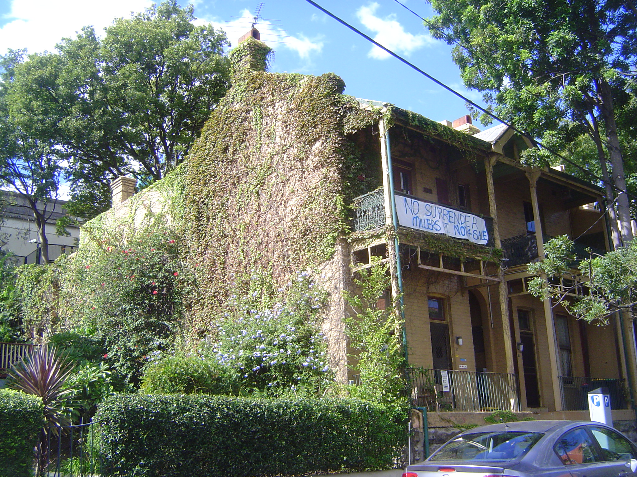 One study calculates that median prices of housing in Inner Sydney rose from $A500,000 in 2002 to over $A800,000 in 2013. The rise was much
