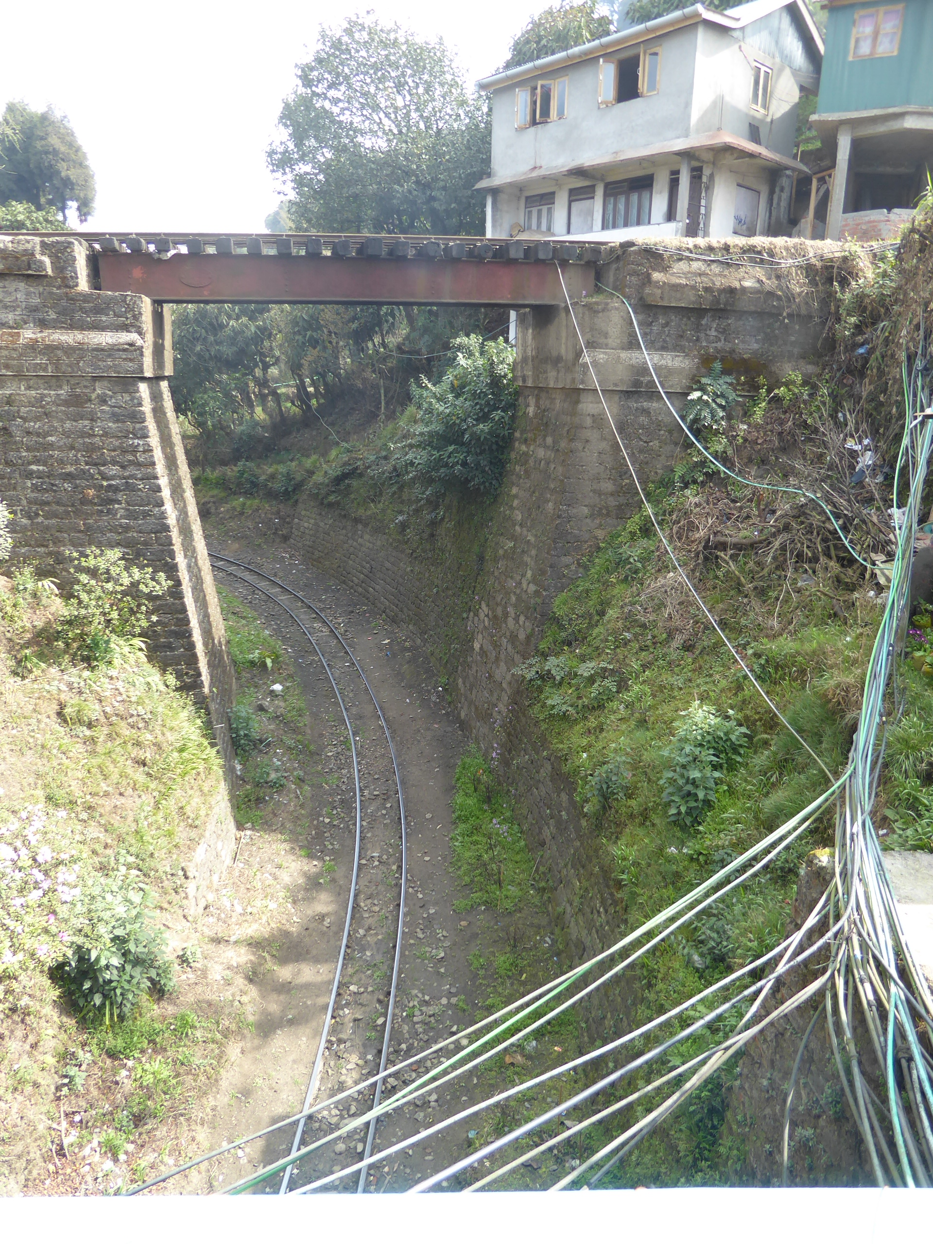 Except maybe here. This is the Batasia Loop, the fifth on the line. If you walk it, you'll find yourself above or below where you were five