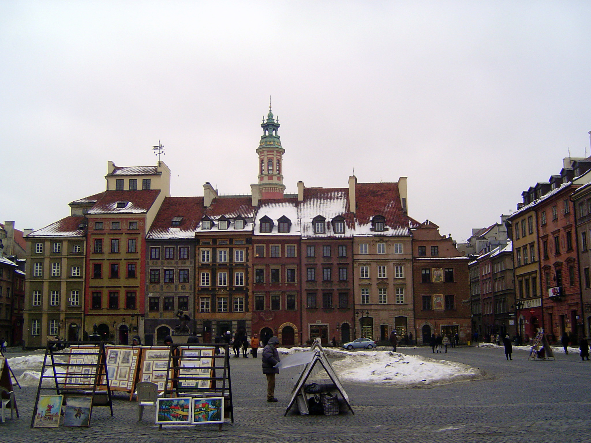 The tower of the Jesuit Church rises behind the Zakrzewski side.