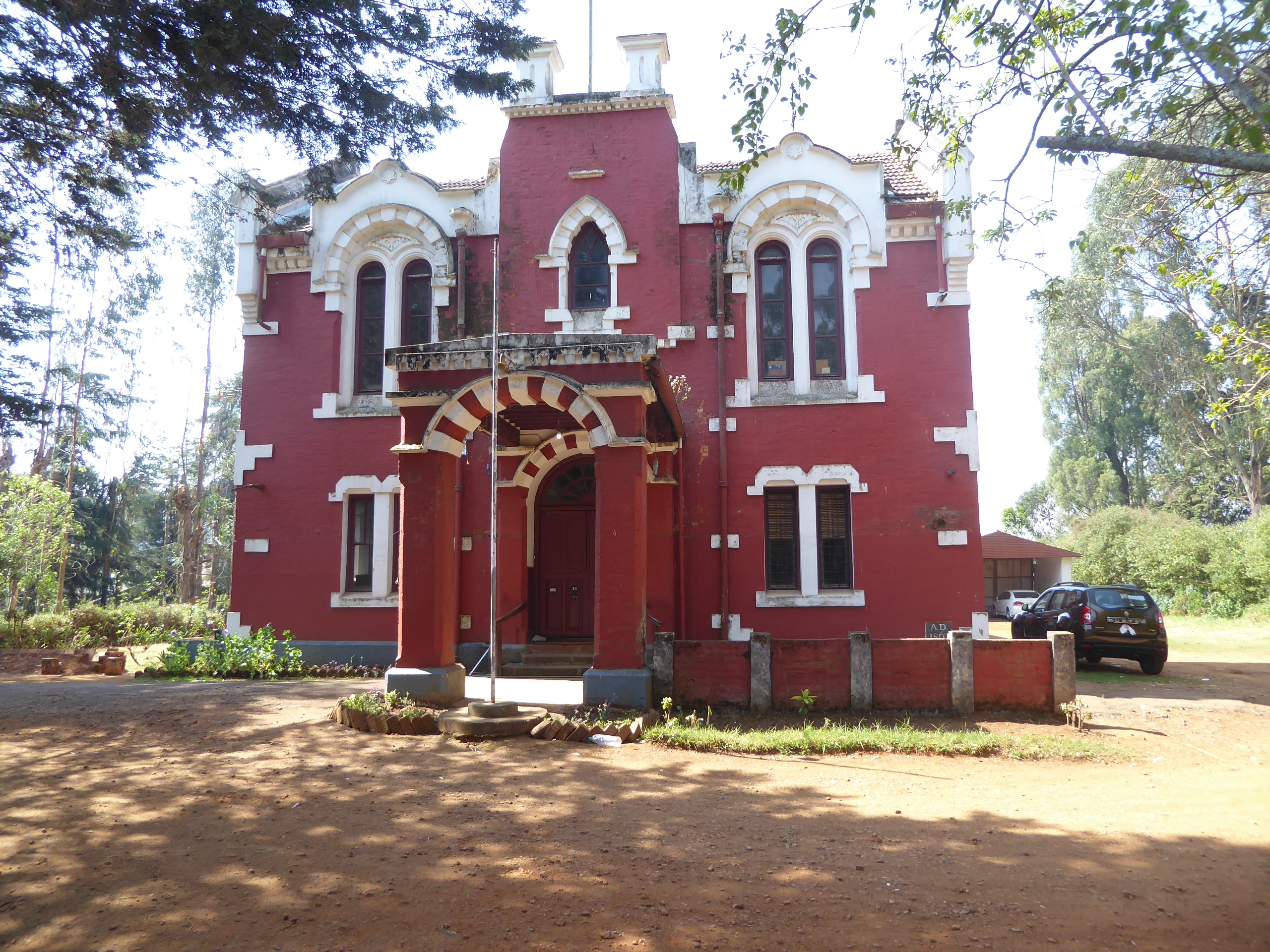 And this is the famous Nilgiri library, private but easy to join.