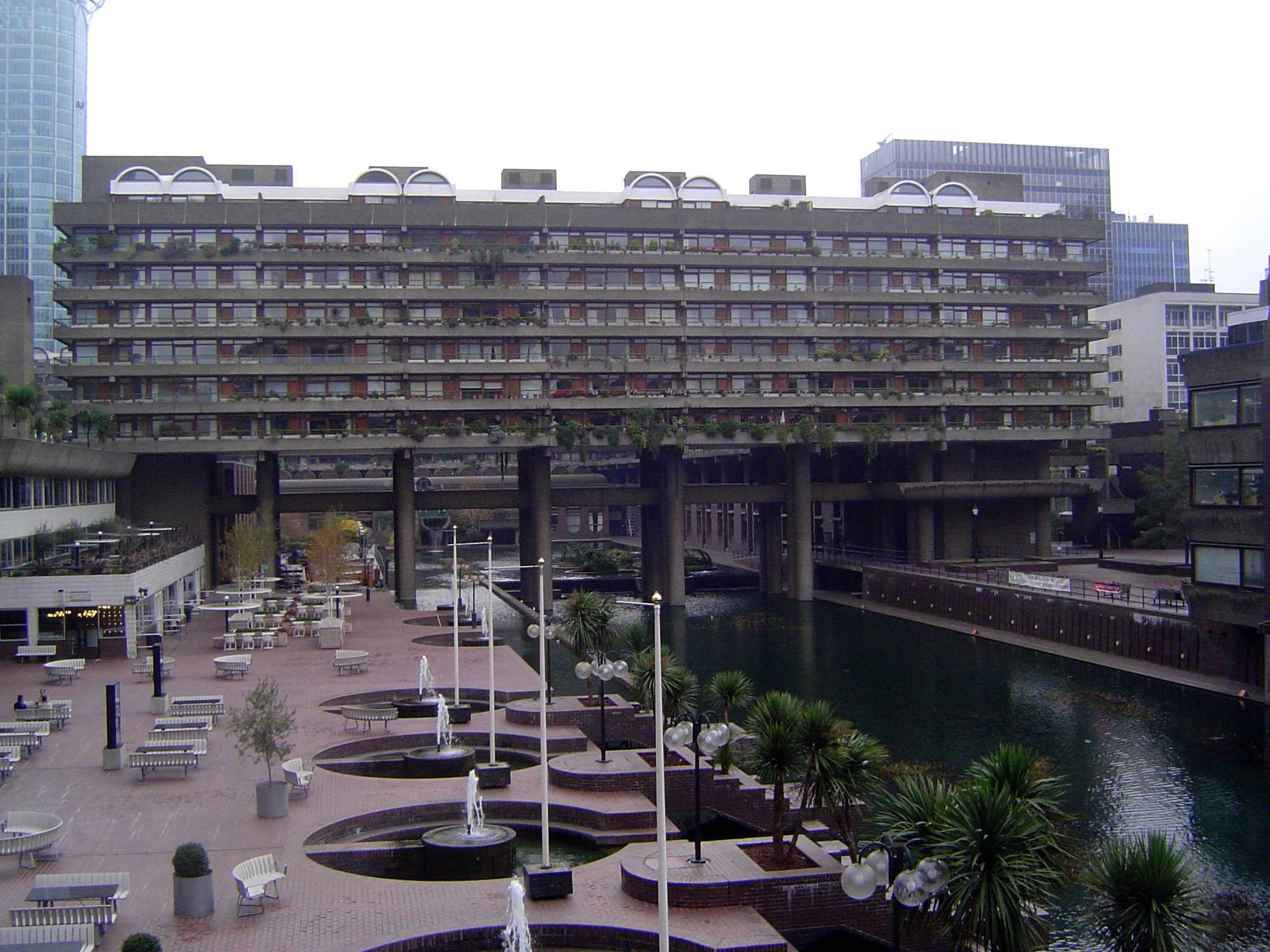 Others will prefer the pool. Pevsner says that "none of this is for the faint-hearted" 1:283.