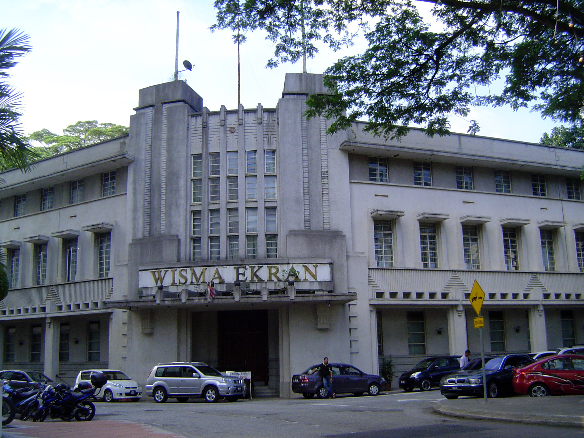 By then, the city was on the verge of an Art Deco boom. Here's one example of it, the 1937 Anglo-Oriental Building, named for the Anglo-Orie