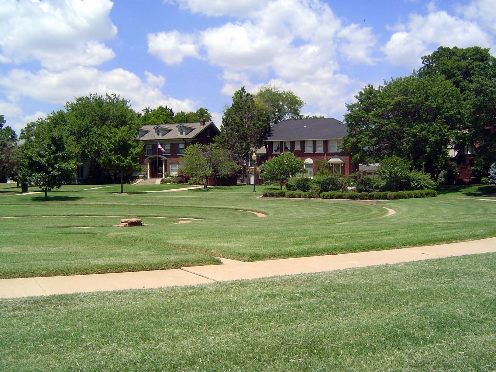 Here's the park today: very well-kept.