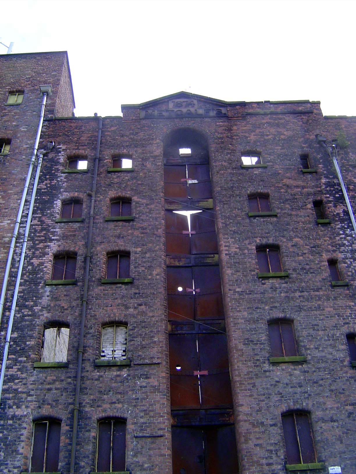 They were externally but not internally fireproof. In 1842, according to Giles and Hawkins, there were 142 warehouse fires, at least one of