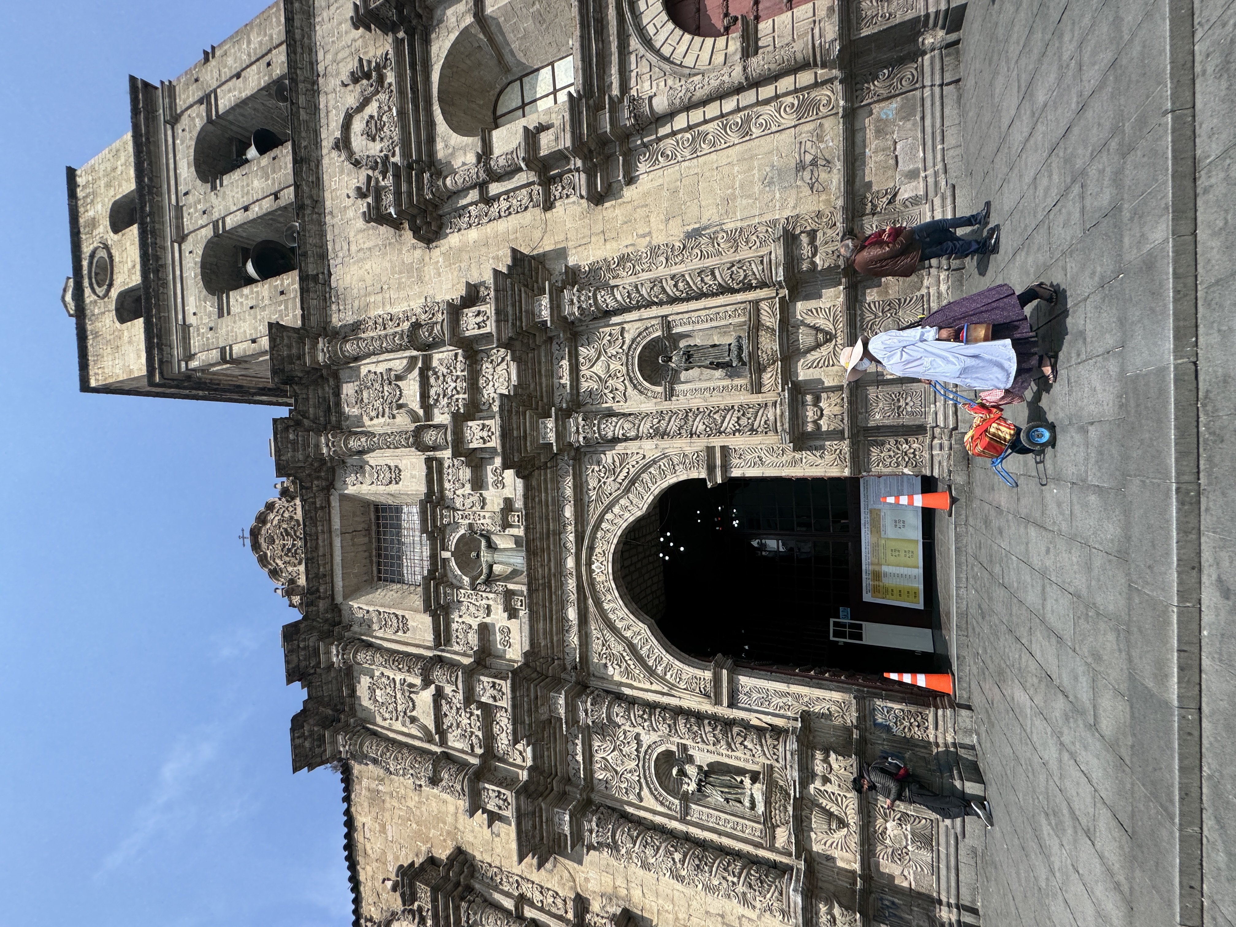 Close-up of the so-called mestizo-styled entrance.