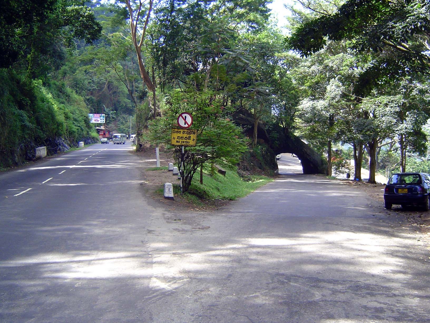 The most striking feature of the road itself at Kadugannawa is this tunnel. You're not looking at a switchback; instead you're looking at th