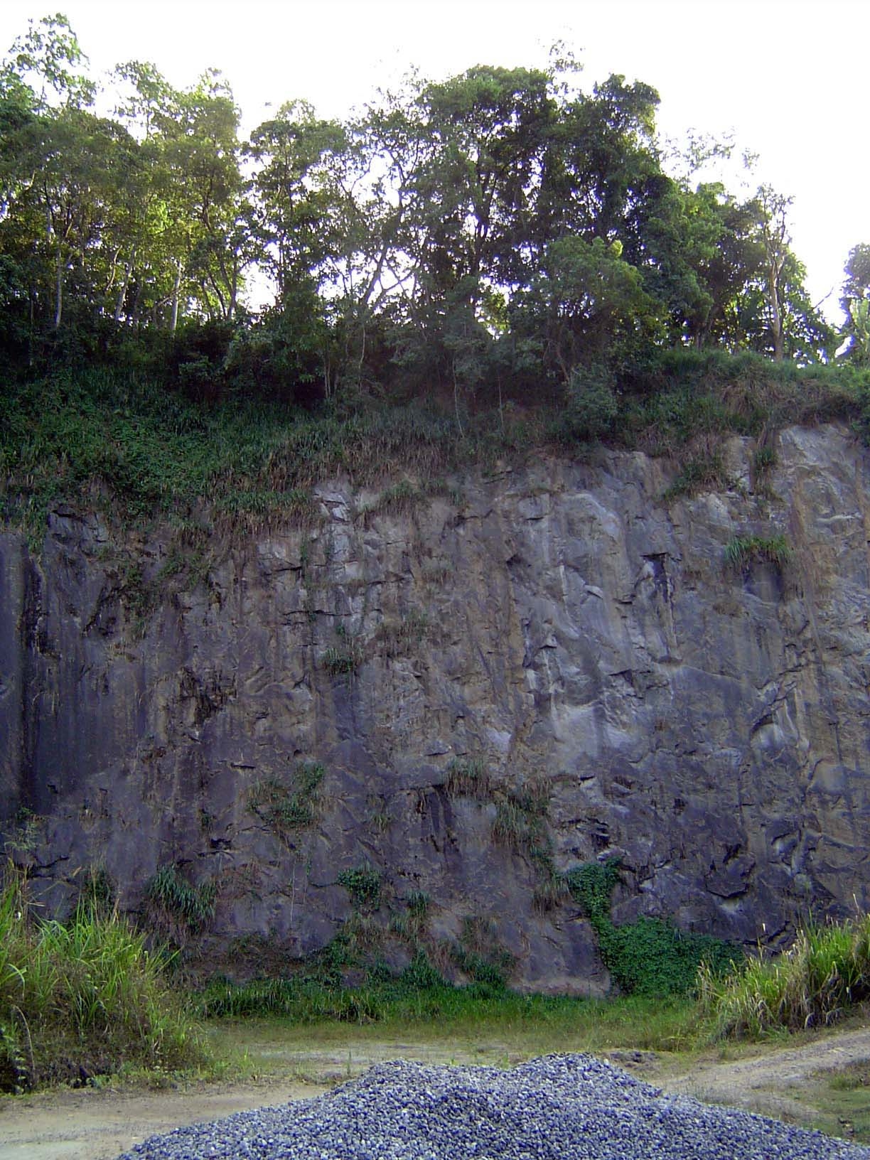 This isn't a cultural phenomenon: it's geologic, because we're in the midst of half a dozen ancient precambrian basins. The deniyas overlie