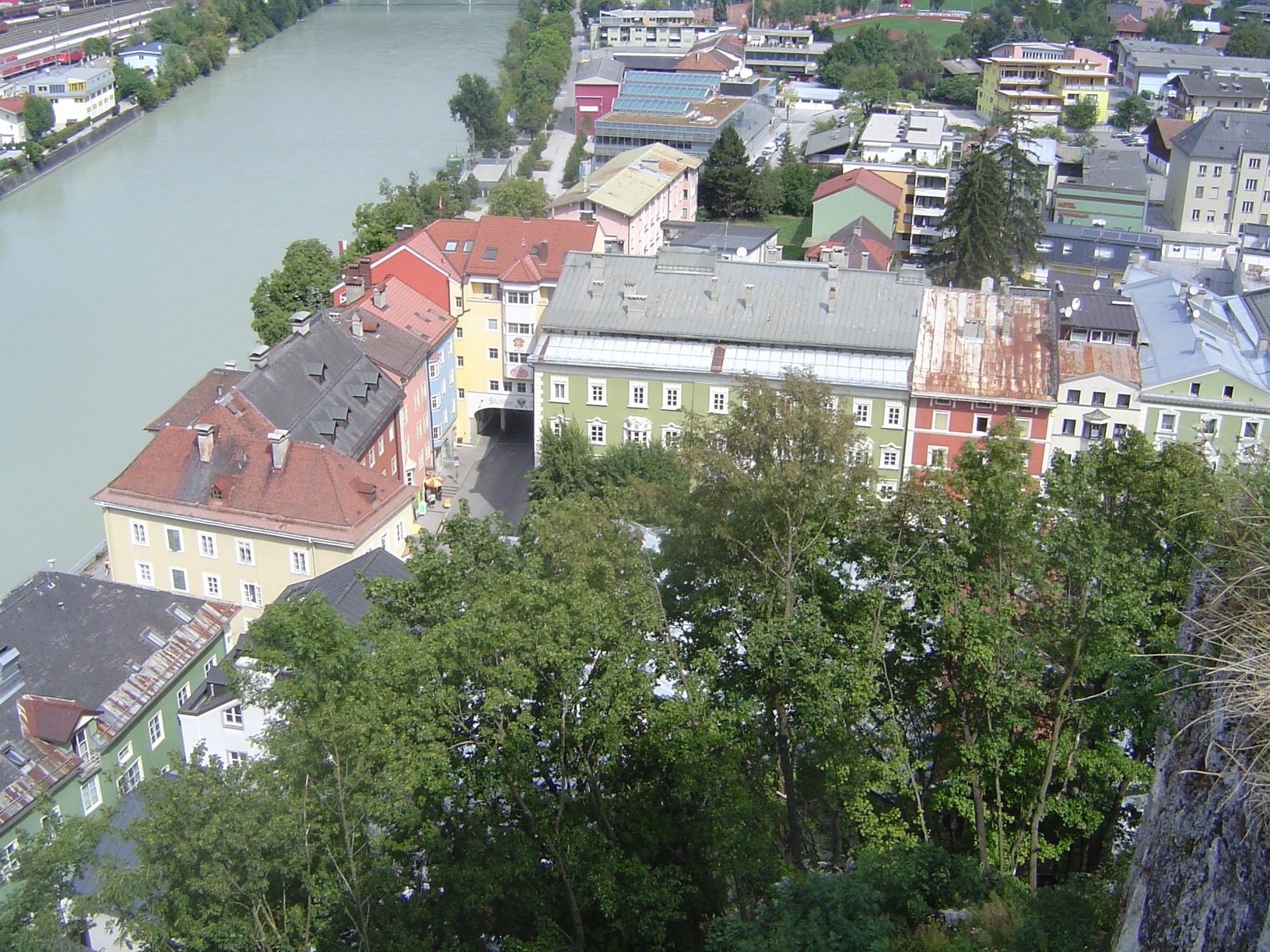 Slightly downstream: the Unterer Stadtplatz.