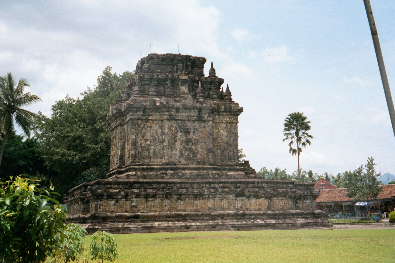 Also close by, the Candi Mendut. Inside, there are three large statues.