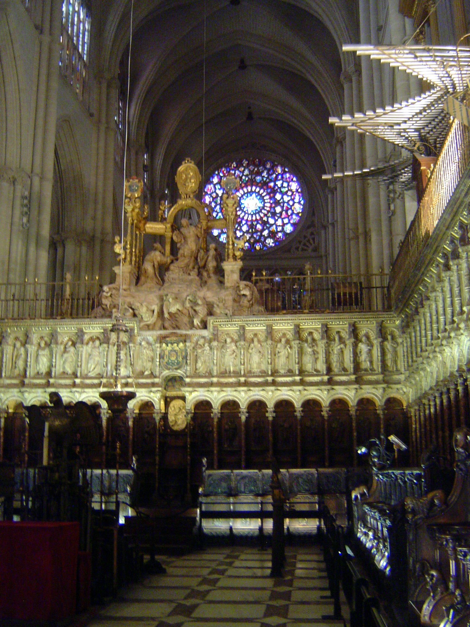 Here's the view west from within the choir and looking toward the rose window in the main facade.