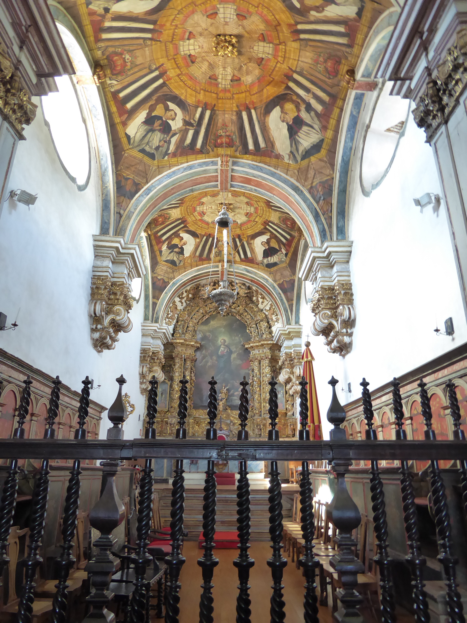 Here's Bazin again: "As the church became a cathedral to house the bishop's seat, the temple had to be richer. Thus, the main chapel was div