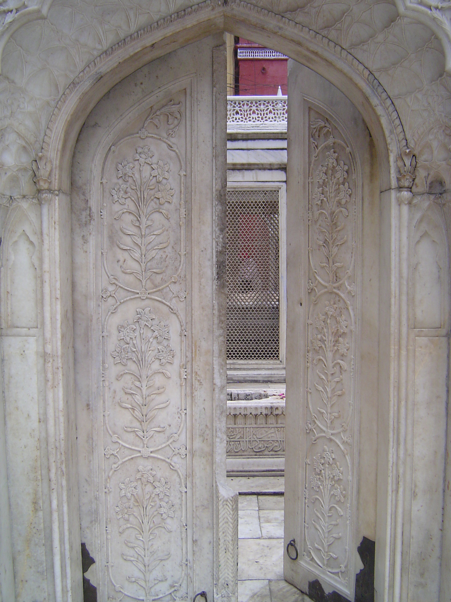 Marble doors on the tomb of Muhammad Shah.