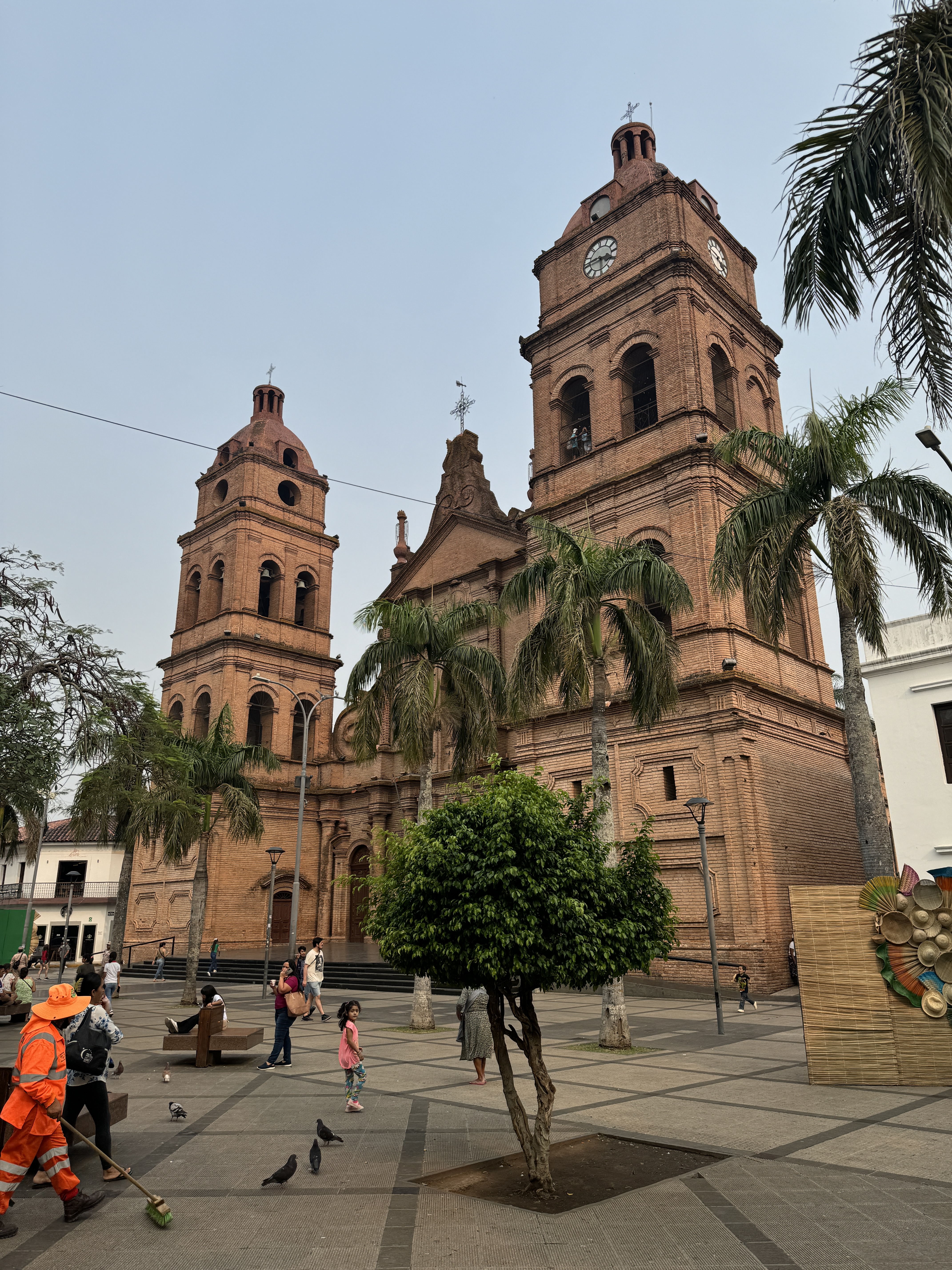 It's about two miles from the fourth ring down to the colonial plaza, laid out before 1600.  Pizarro had arrived in Peru only 70 years earli