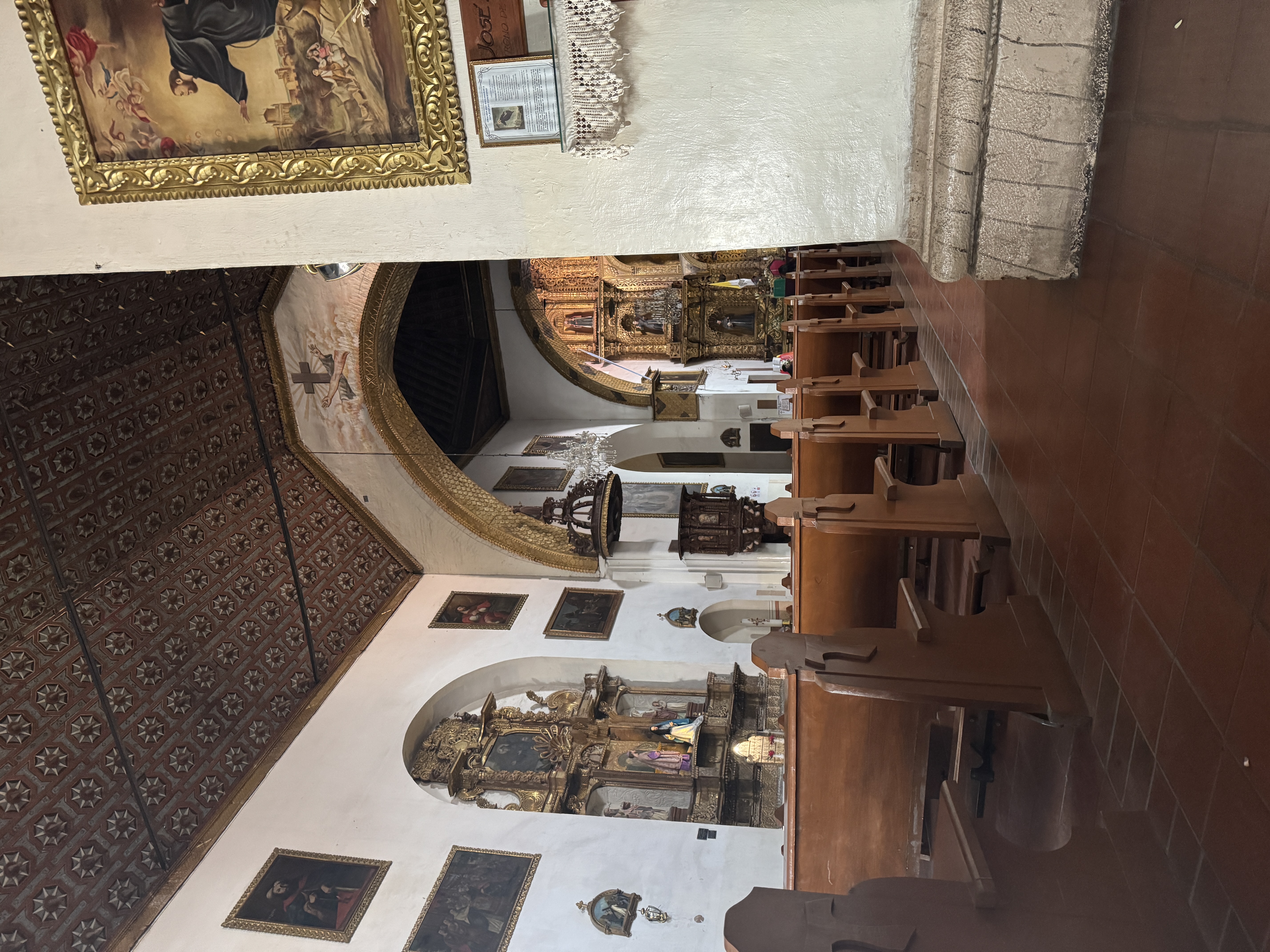 I could kick myself for not taking pictures of the ceiling, especially up front, but there were strict signs, and I was compliant.  Fortunat