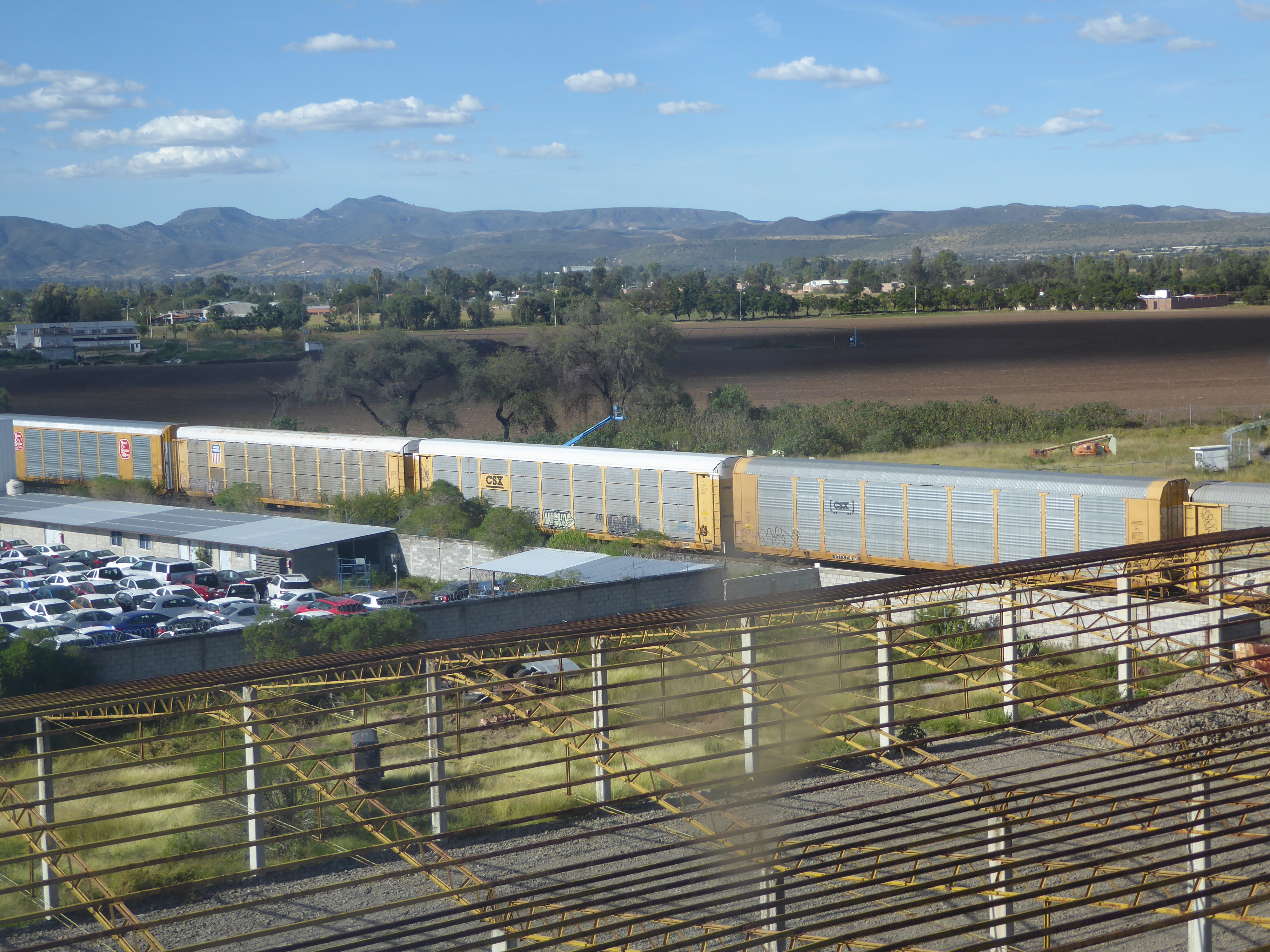 Still, autoracks ran back and forth on the track to El Paso.